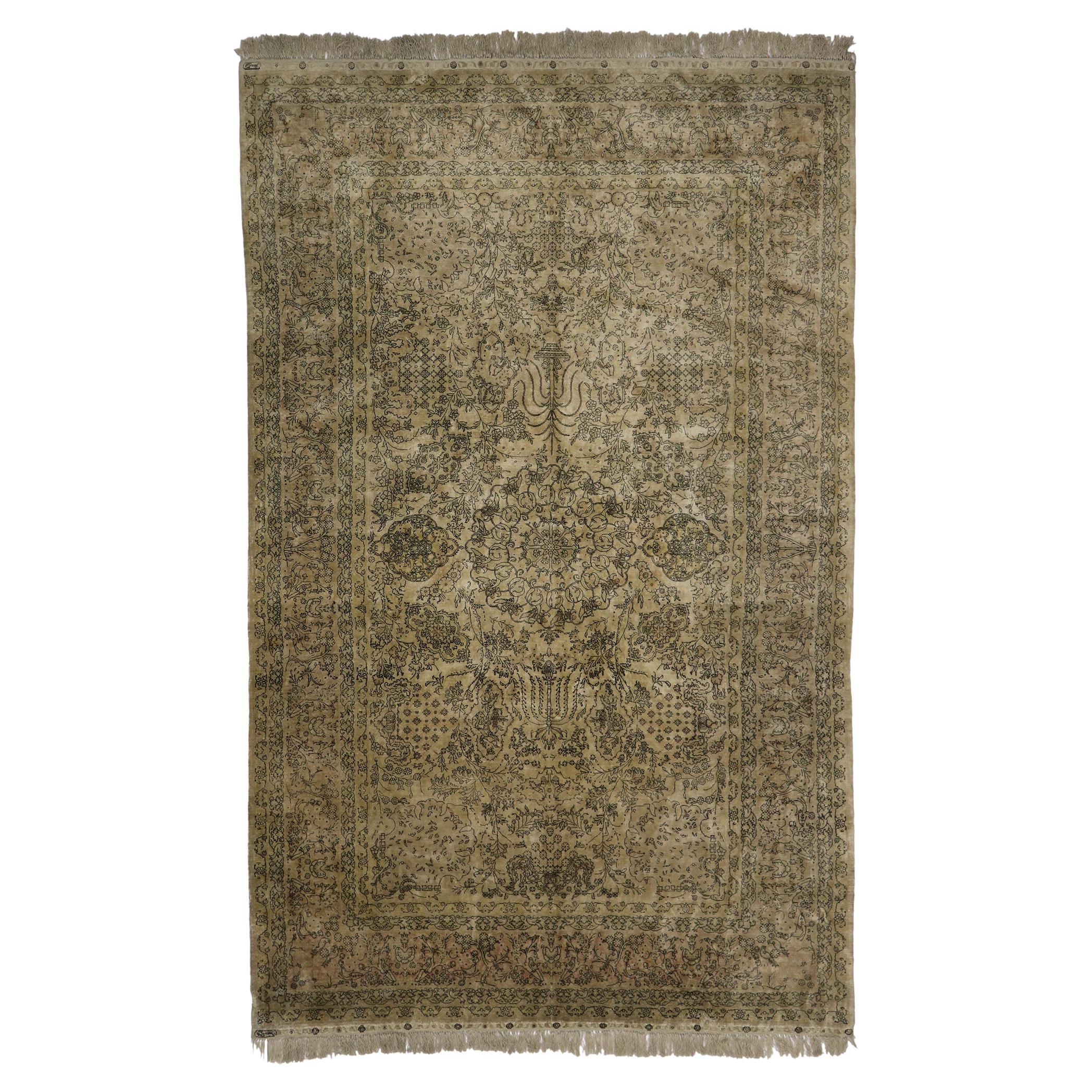 Rug Art of Vintage en soie turque Hereke avec style Art of Vintage