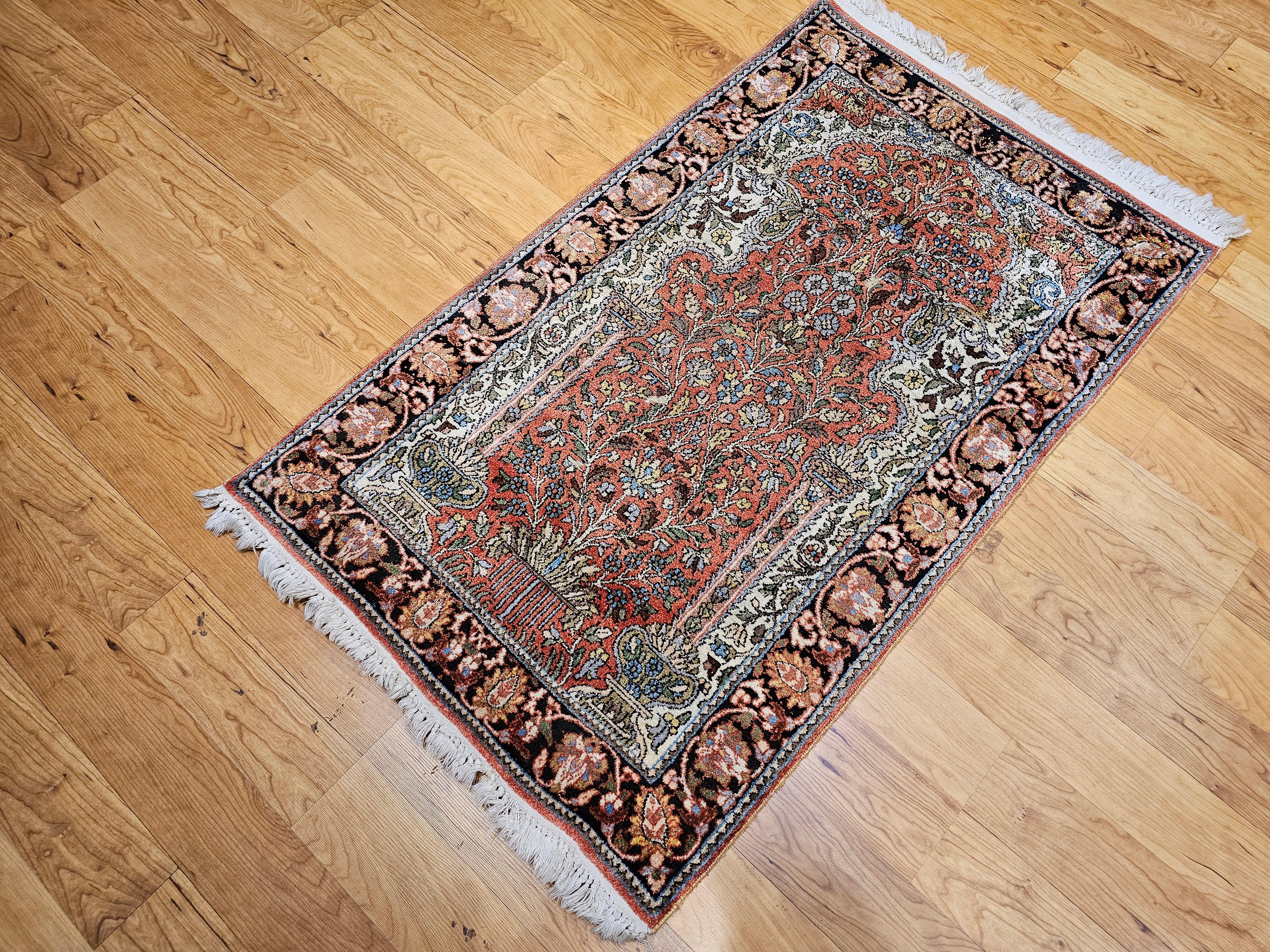Tapis turc vintage en soie représentant l'arbre de vie en rouge rouille, bleu, Brown, ivoire en vente 2