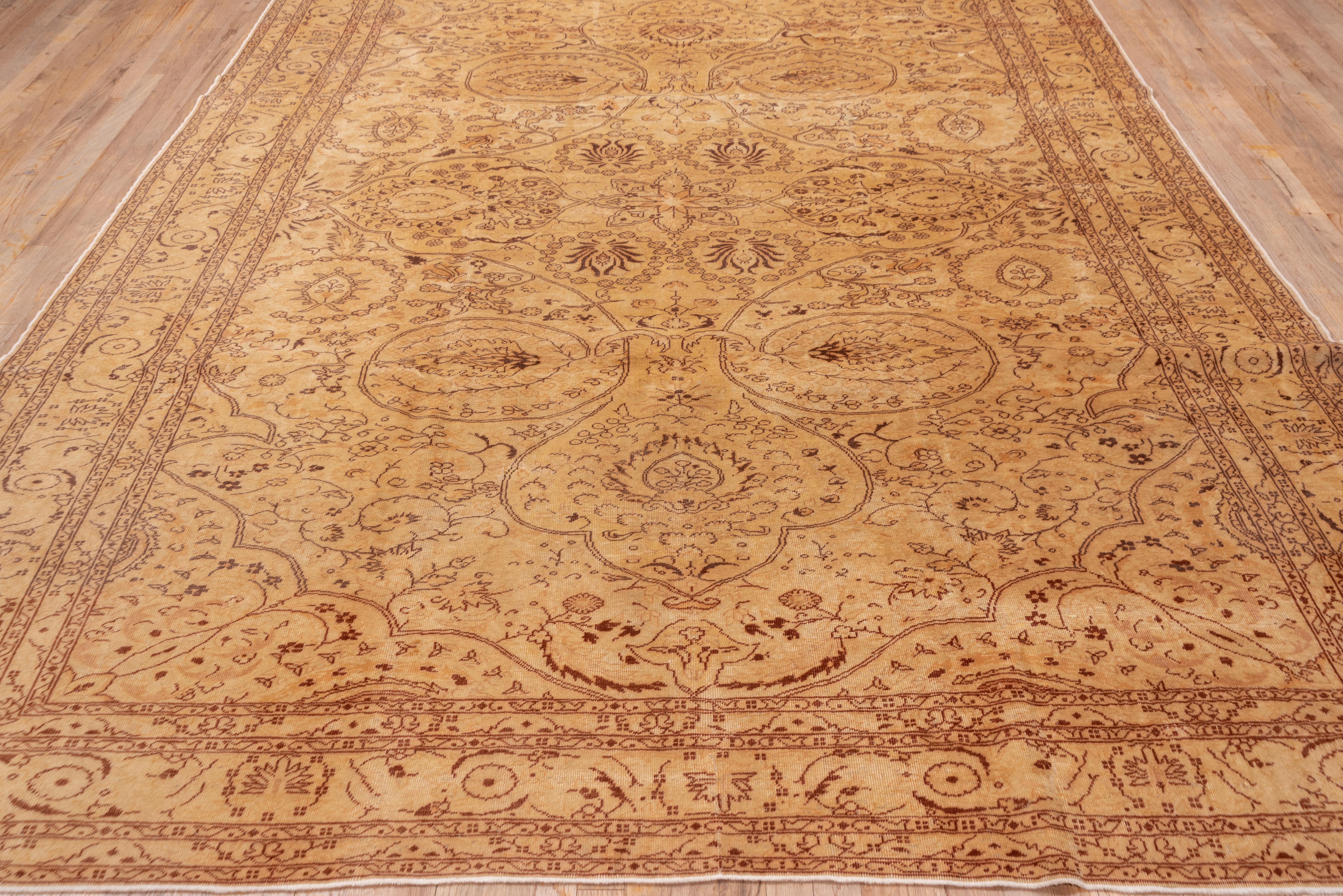 Organic lines make up this beautifully faded orange sand carpet which measures at 8.3 (W) by 11.1 (L)

This is a one-of-a-kind Sivas produced in the early to mid-20th century.