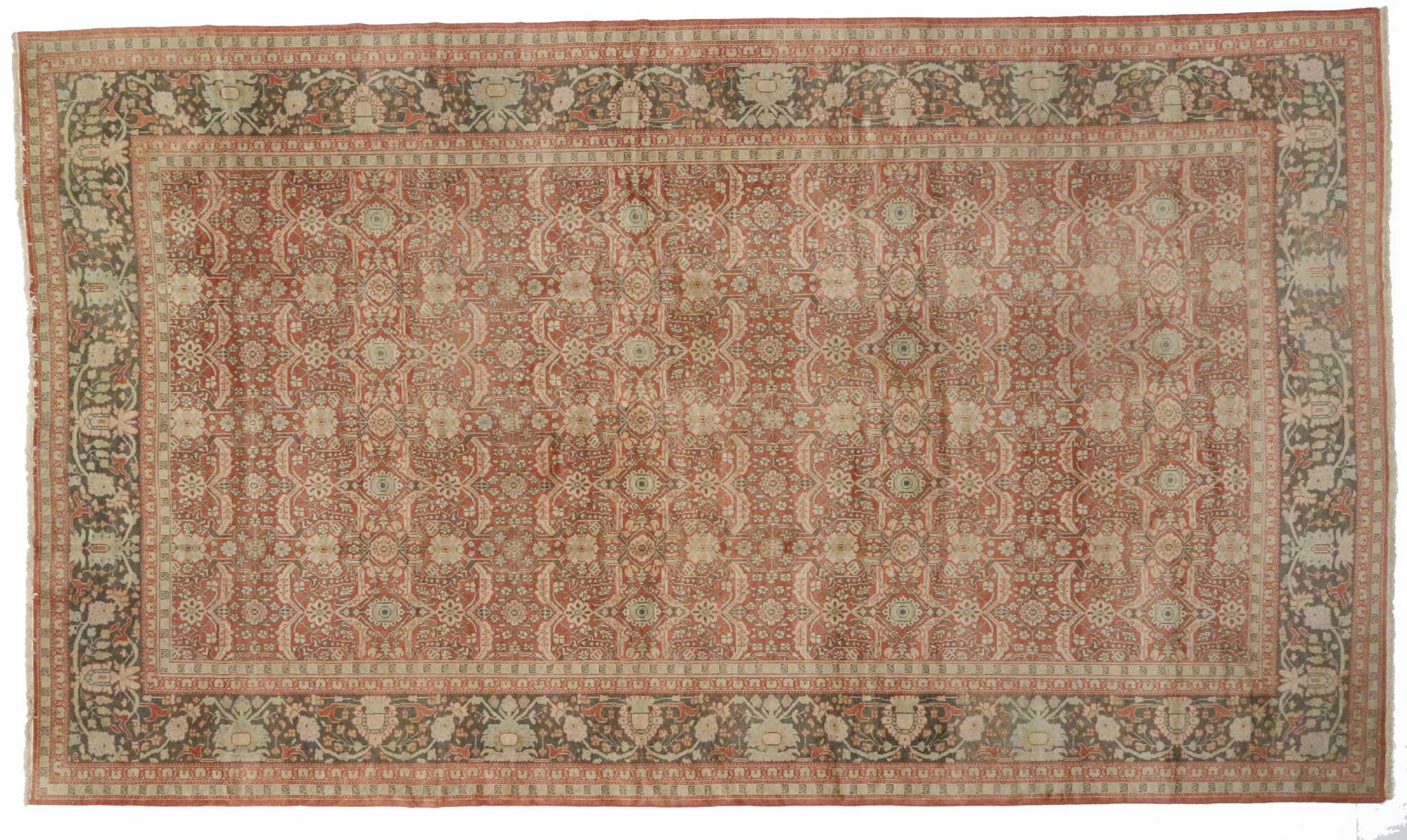 Oversized Vintage Turkish Sivas Rug, 11’08 x 20’00 In Good Condition For Sale In Dallas, TX