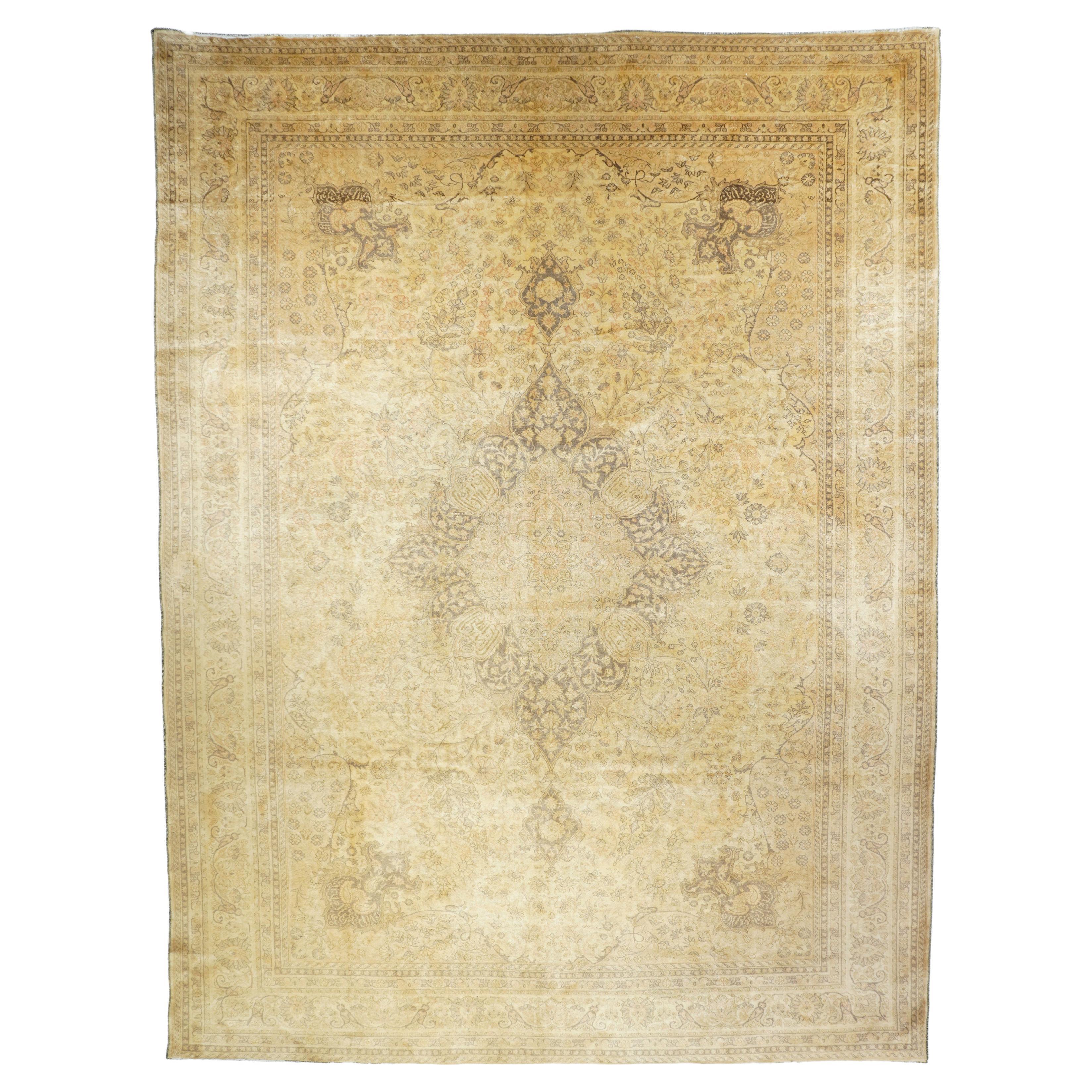 Vintage Turkish Sivas Rug 9'10 x 13’2”