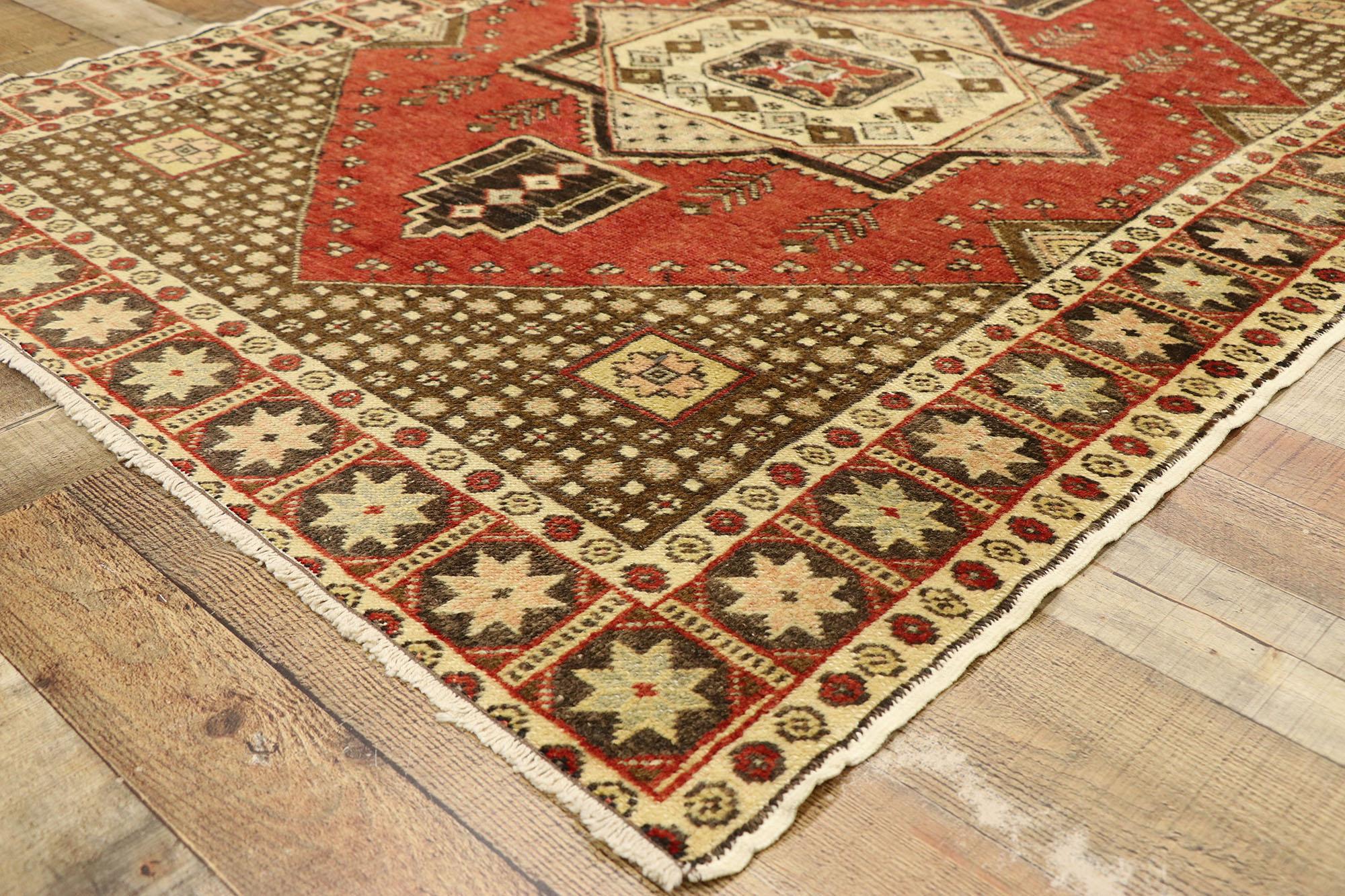 Türkischer Sivas-Teppich aus den 1950er Jahren mit traditionellem Stil (20. Jahrhundert) im Angebot