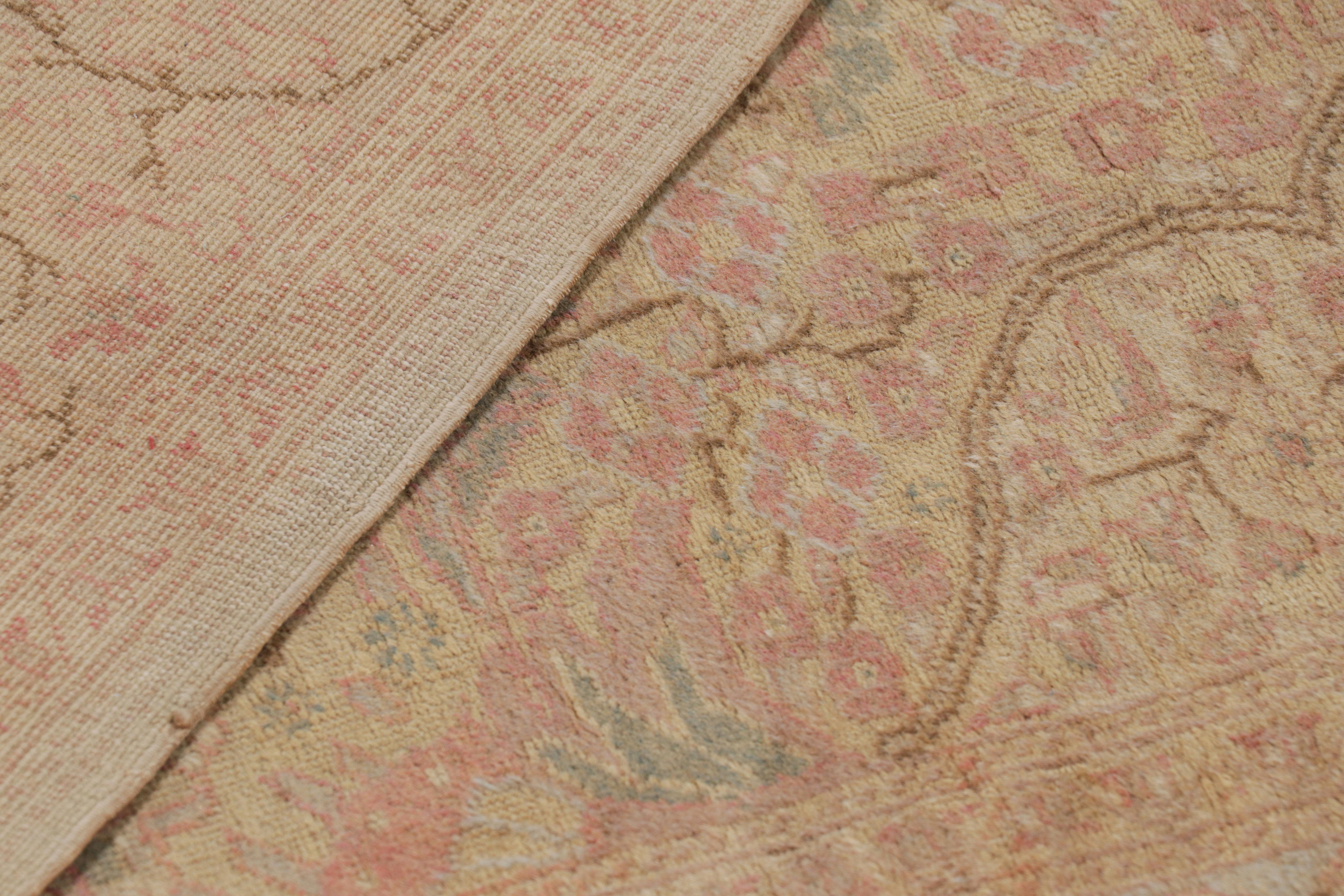 Vintage Turkish Sivas Rug in Beige with Pink Medallion For Sale 2