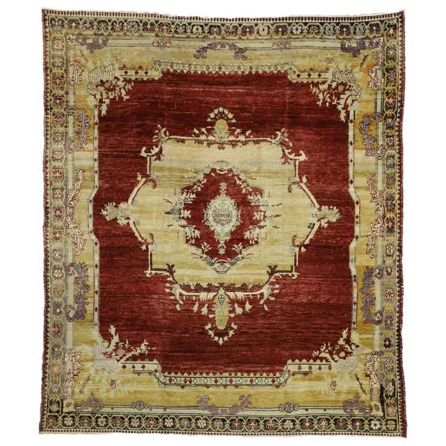 Gothic Revival Rugs and Carpets - 6 For Sale at 1stDibs