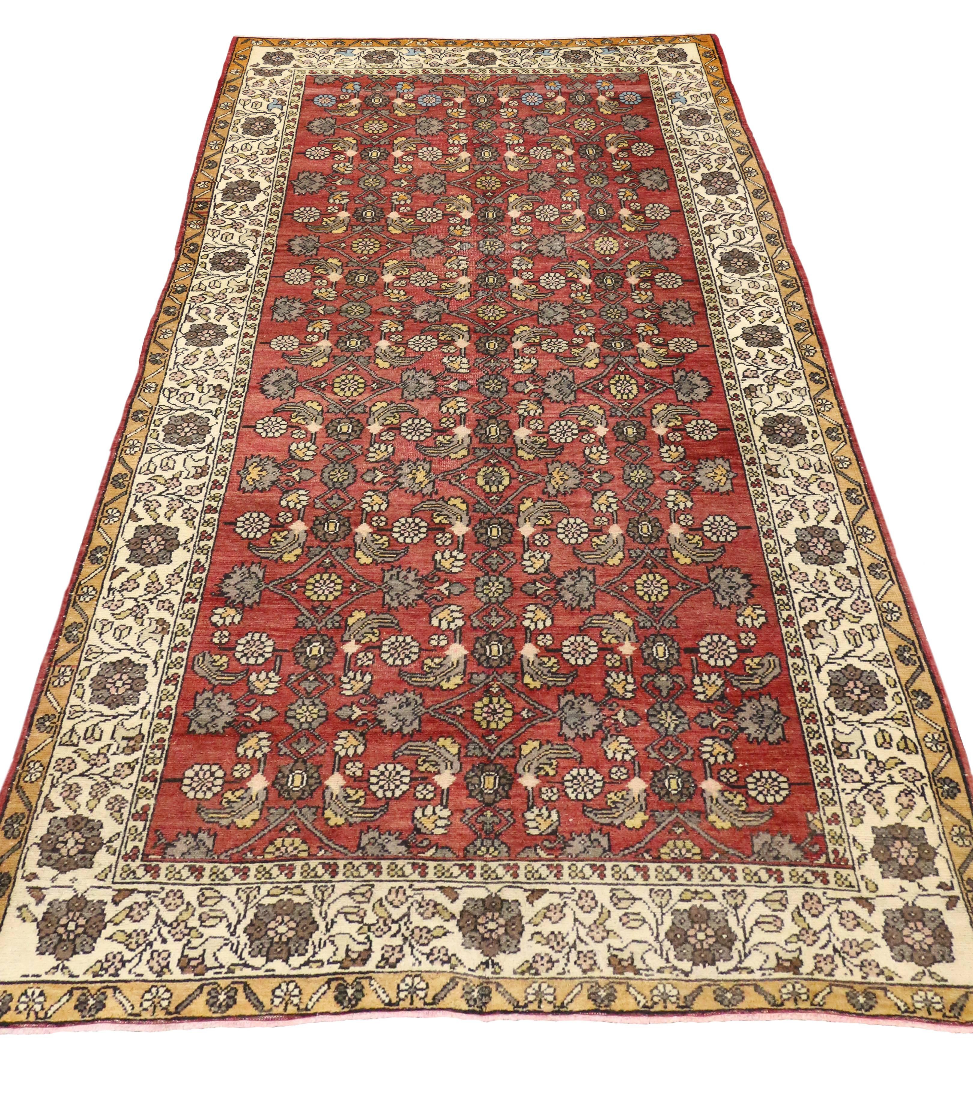 20th Century Vintage Turkish Sivas Rug with Modern Traditional Style For Sale