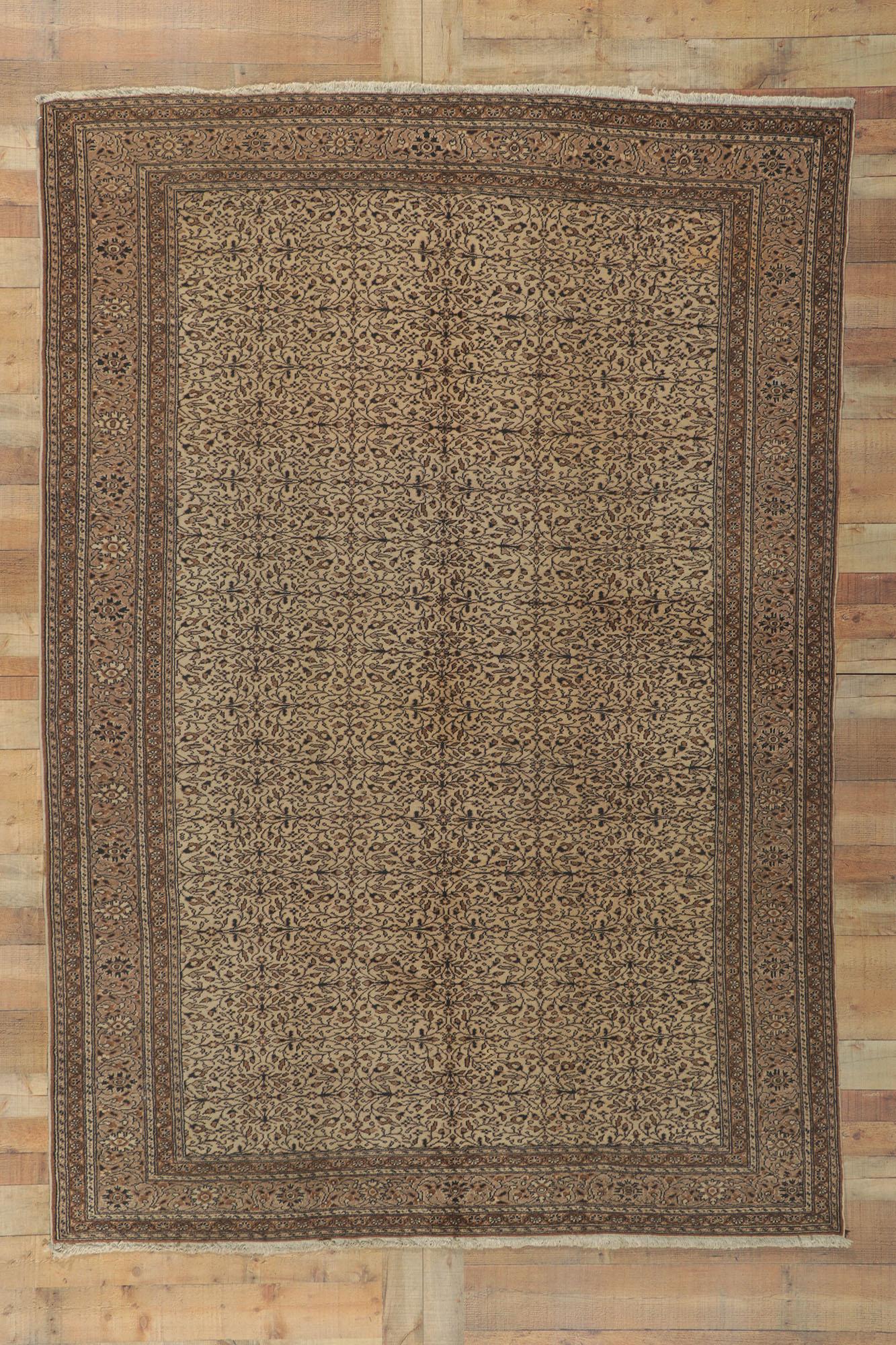 Vintage Turkish Sivas Rug with Neoclassical Style For Sale 5