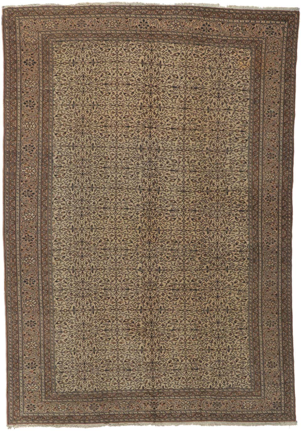 Neoclassic Style Carpet - 1,137 For Sale on 1stDibs