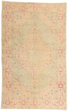 Alfombra turca vintage de Sivas con suaves colores tierra