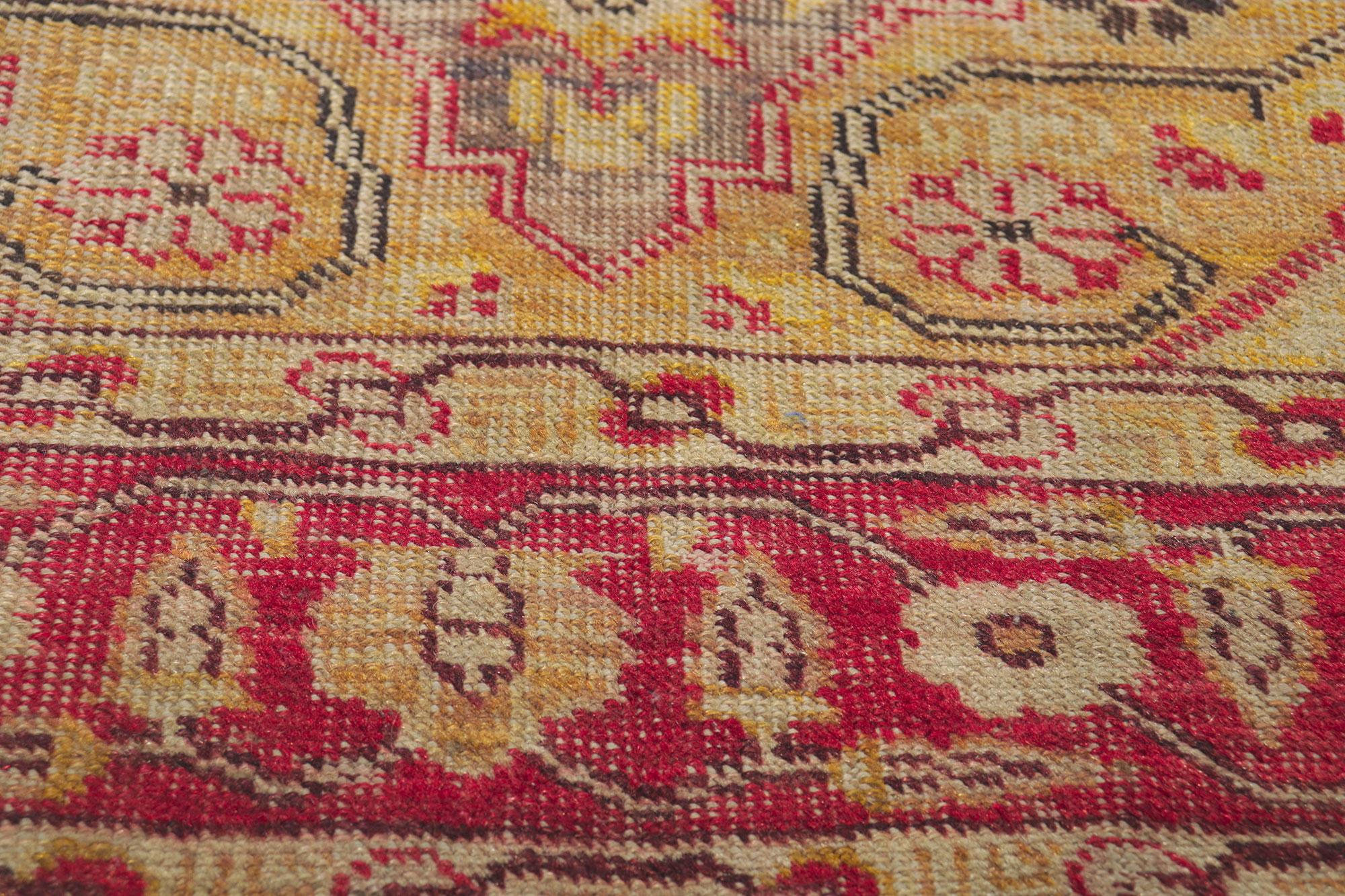 20th Century Vintage Turkish Sivas Rug with Rustic Farmhouse Style For Sale
