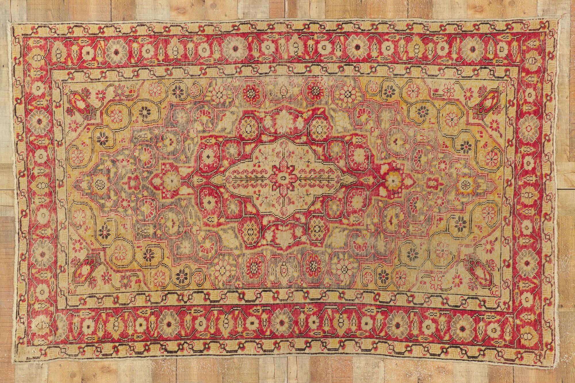 Vintage Turkish Sivas Rug with Rustic Farmhouse Style For Sale 3