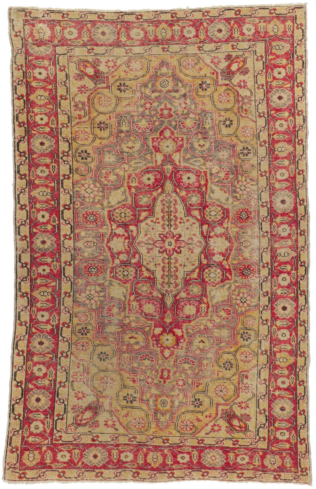 Vintage Turkish Sivas Rug with Rustic Farmhouse Style For Sale