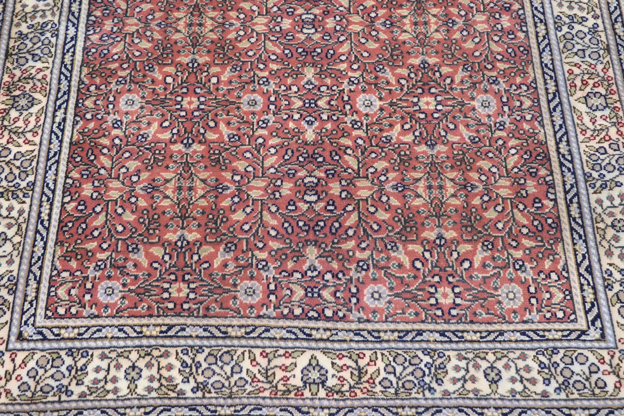 Hand-Knotted Vintage Turkish Sivas Rug with Traditional Style For Sale