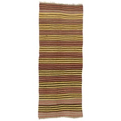 Tapis Kilim turc vintage à rayures avec style moderne du milieu du siècle dernier