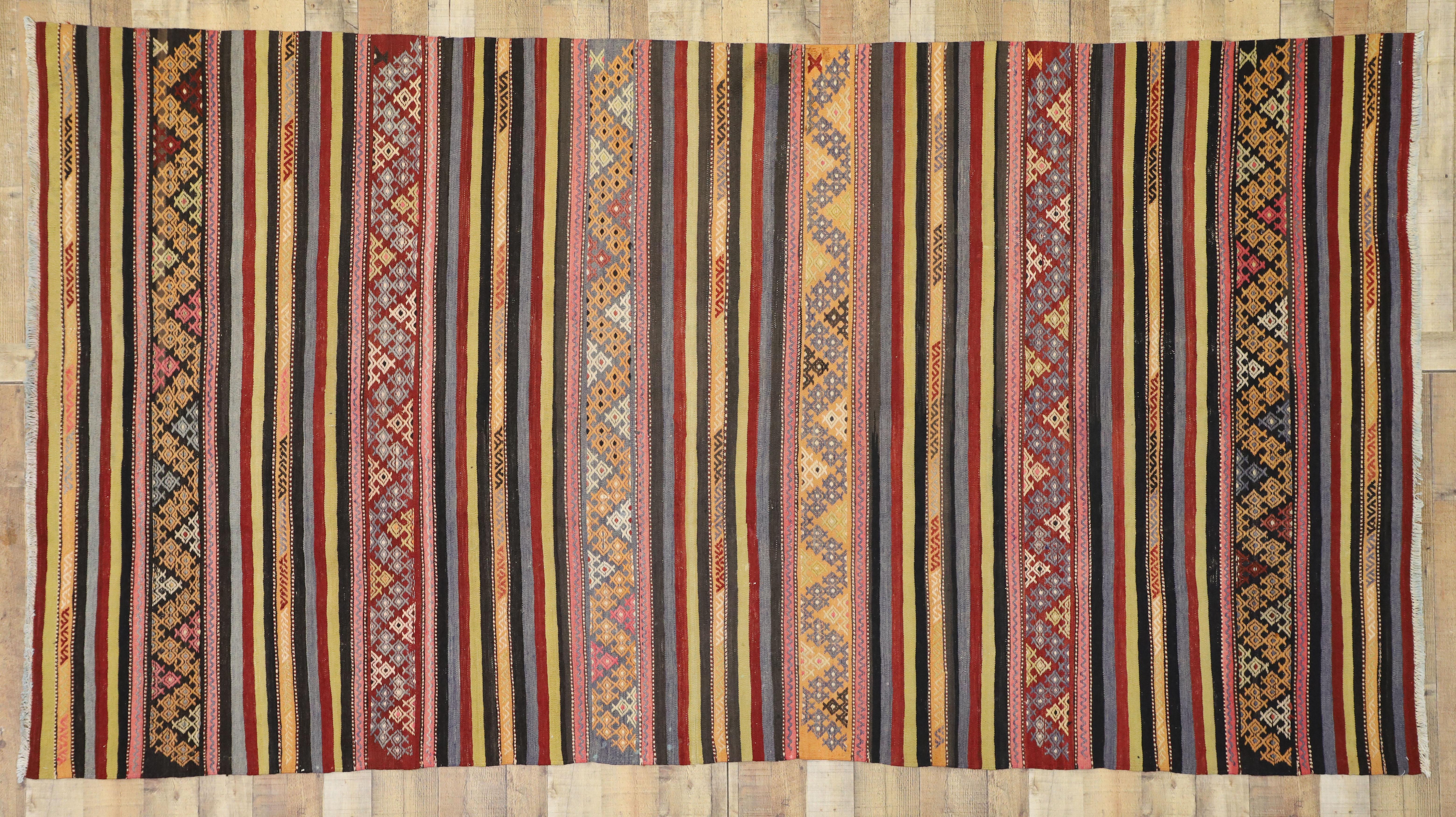 Vintage Turkish Striped Kilim Rug with Tribal Bohemian Style, Flat-Weave Rug For Sale 3