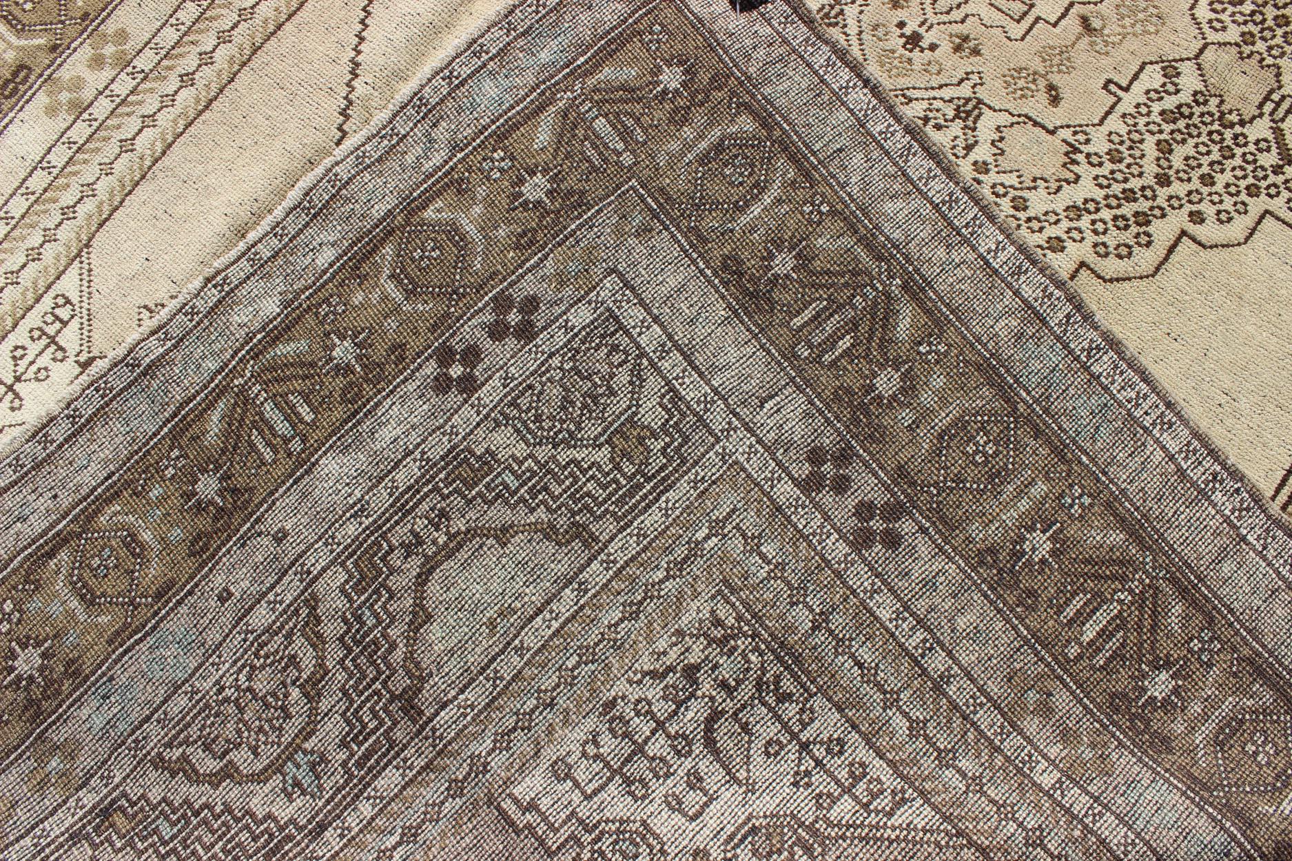 Vintage Turkish Stylized Medallion Oushak Rug in Sandy Neutrals and Earth Tones For Sale 2
