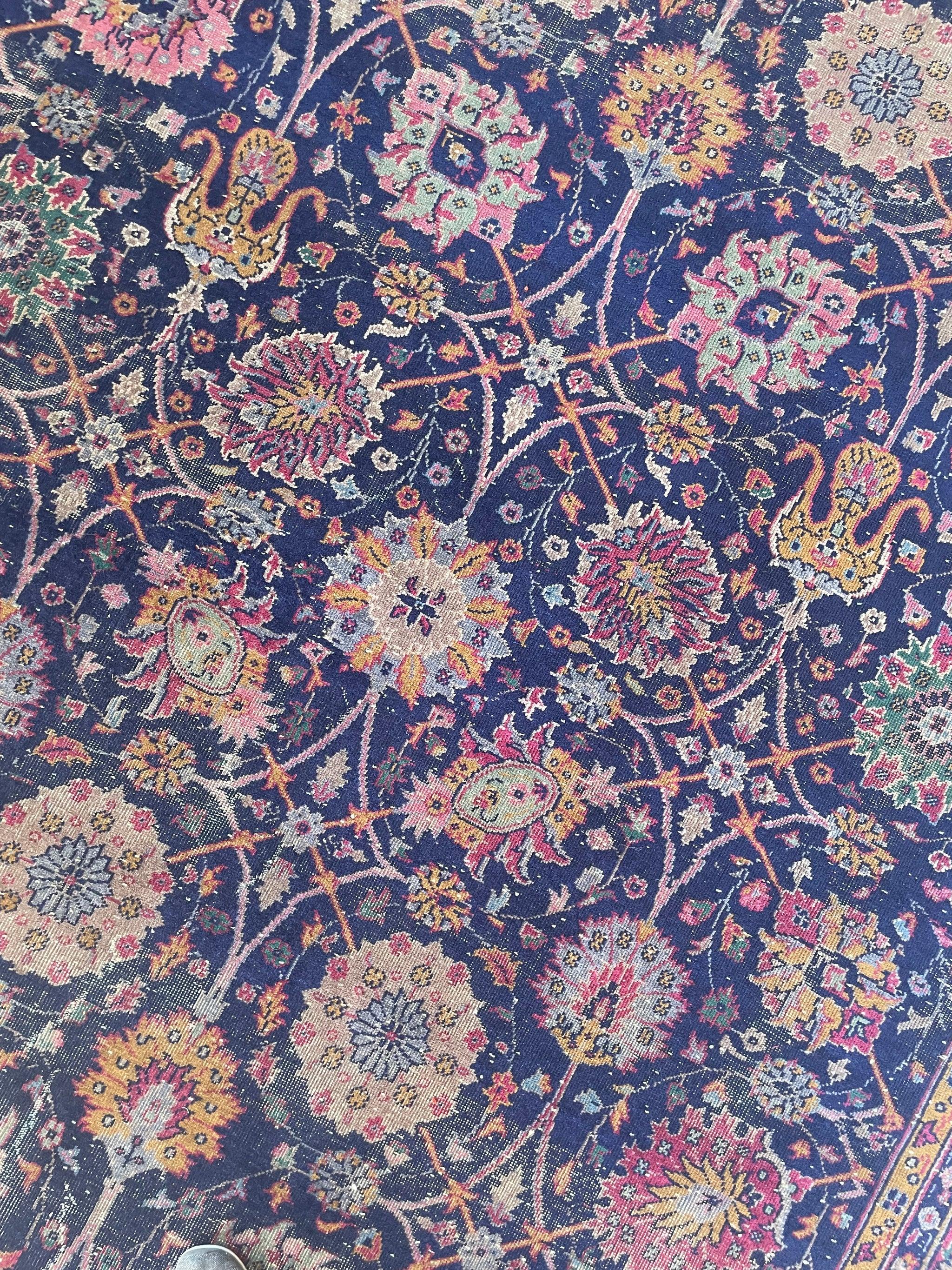 Türkischer Tabriz-Design-Teppich, ca. 1950er Jahre im Zustand „Gut“ im Angebot in Milwaukee, WI