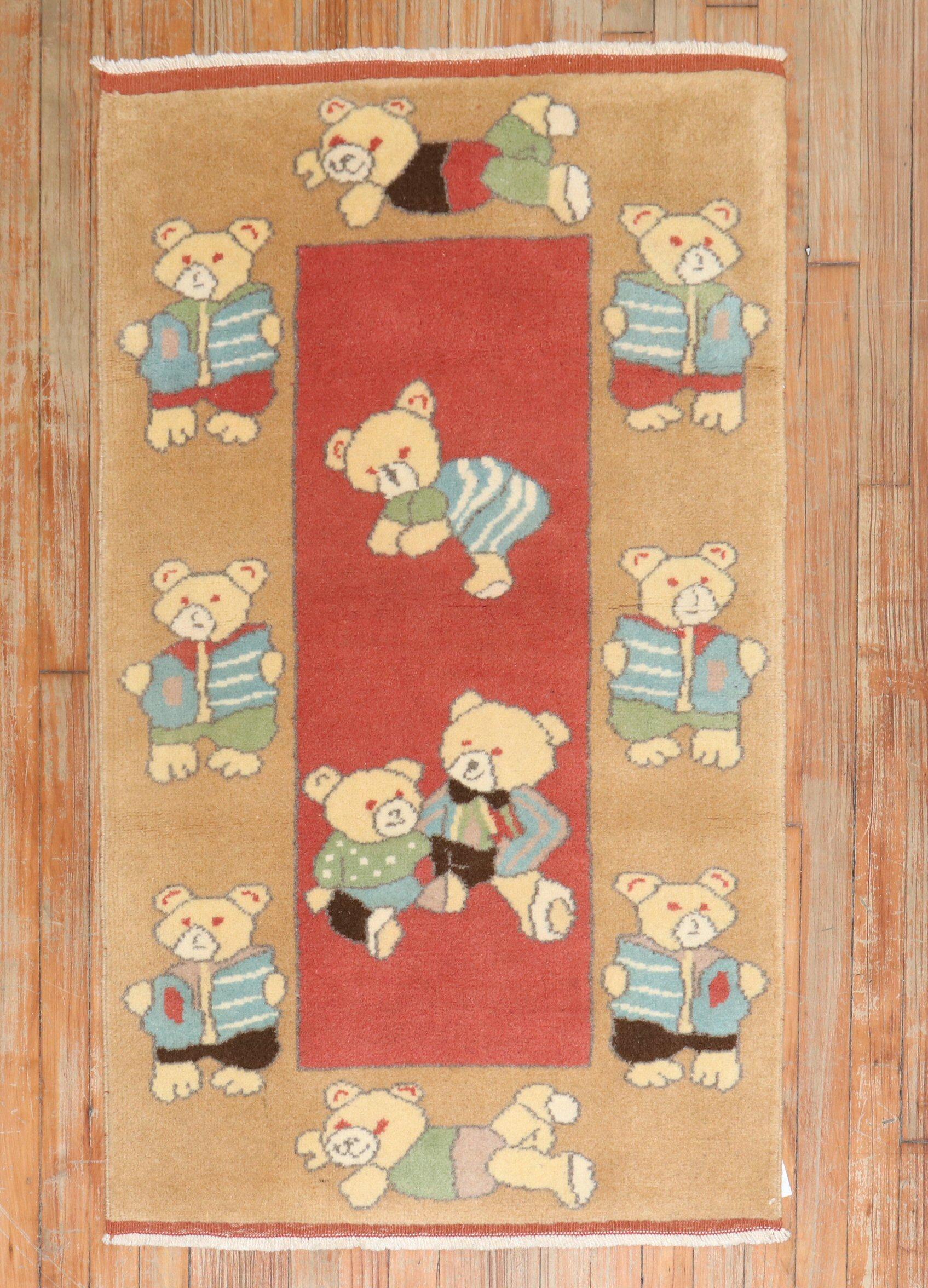 Late 20th century one of a kind Konya rug depicting teddy bears.

Measures: 2'6'' x 4'5''.