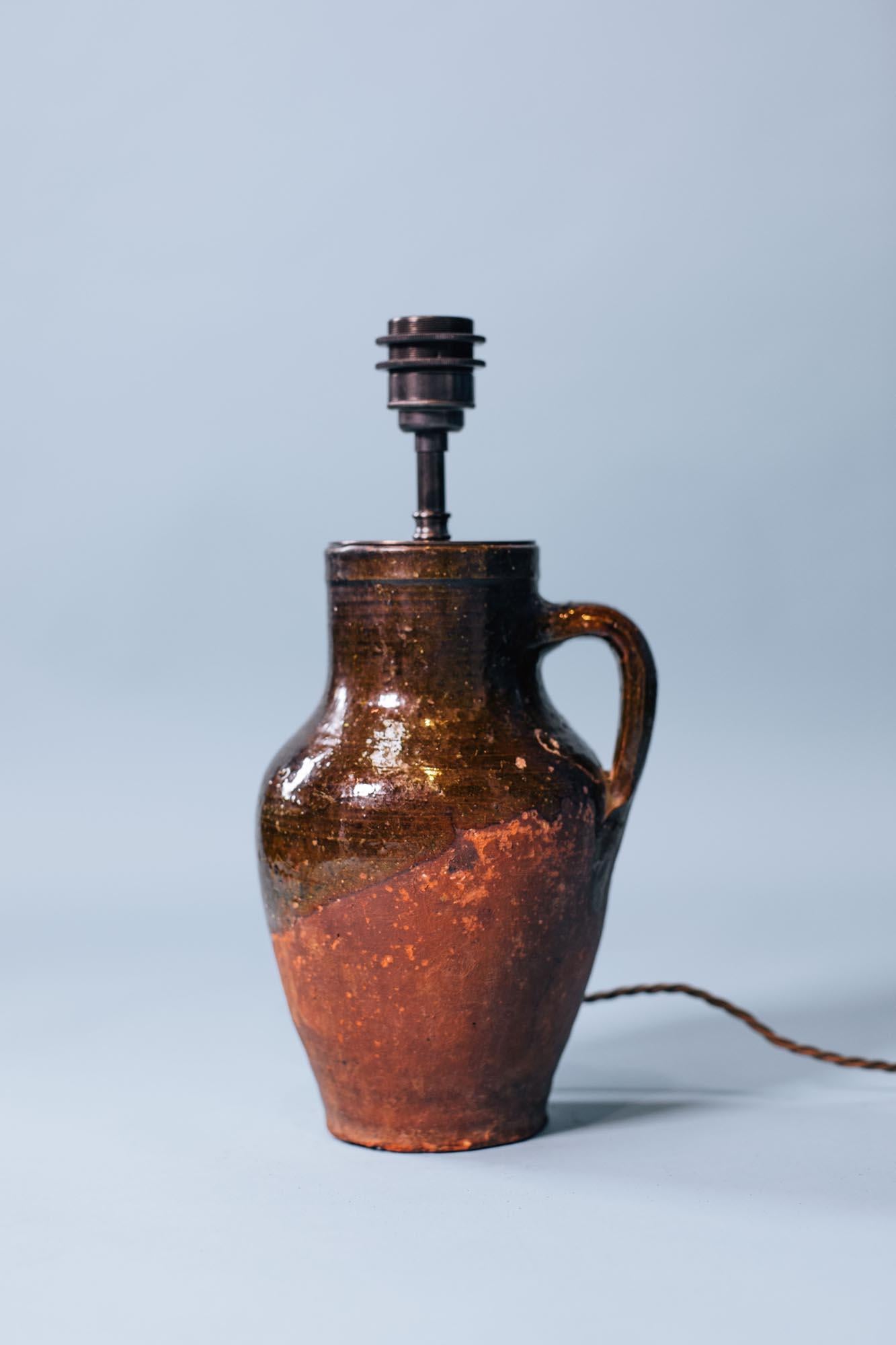 Lámpara de sobremesa vintage turca de terracota con esmalte de cobre, Siglo XX mediados del siglo XX en venta