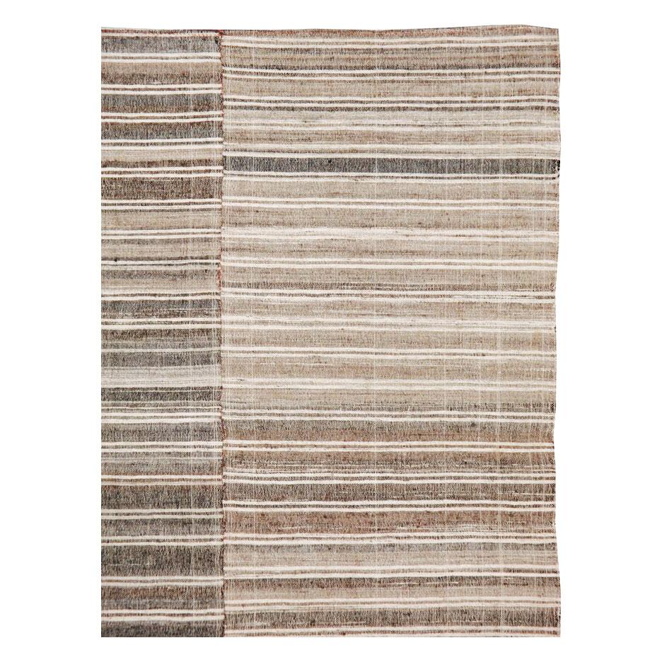 Kilim Vintage Turkish Textile Flat-Weave Rug For Sale