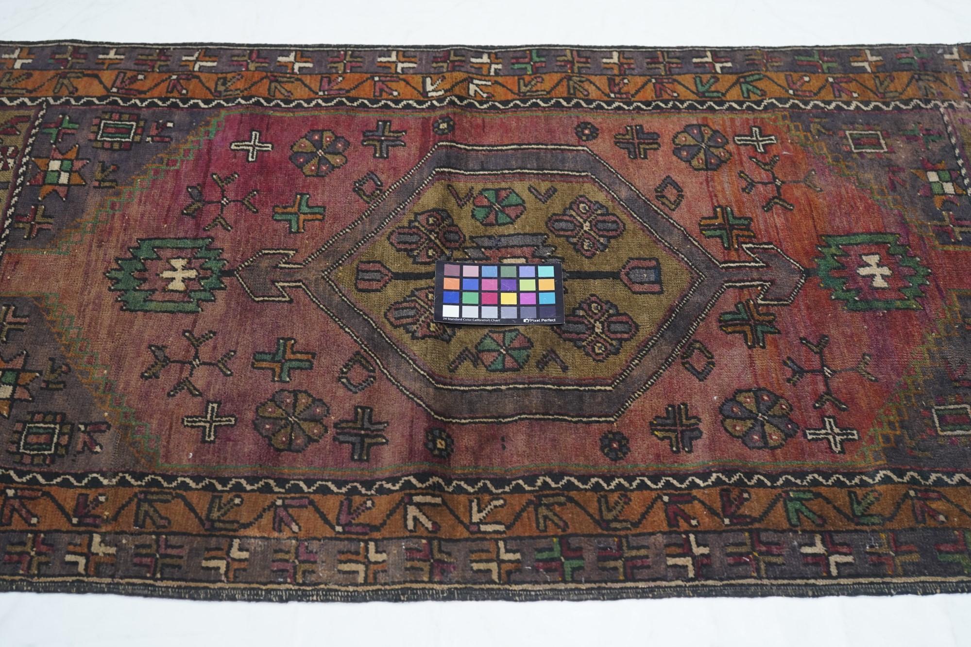 Vintage Türkisch Stammes-Teppich 3' x 5'7'' im Angebot 4