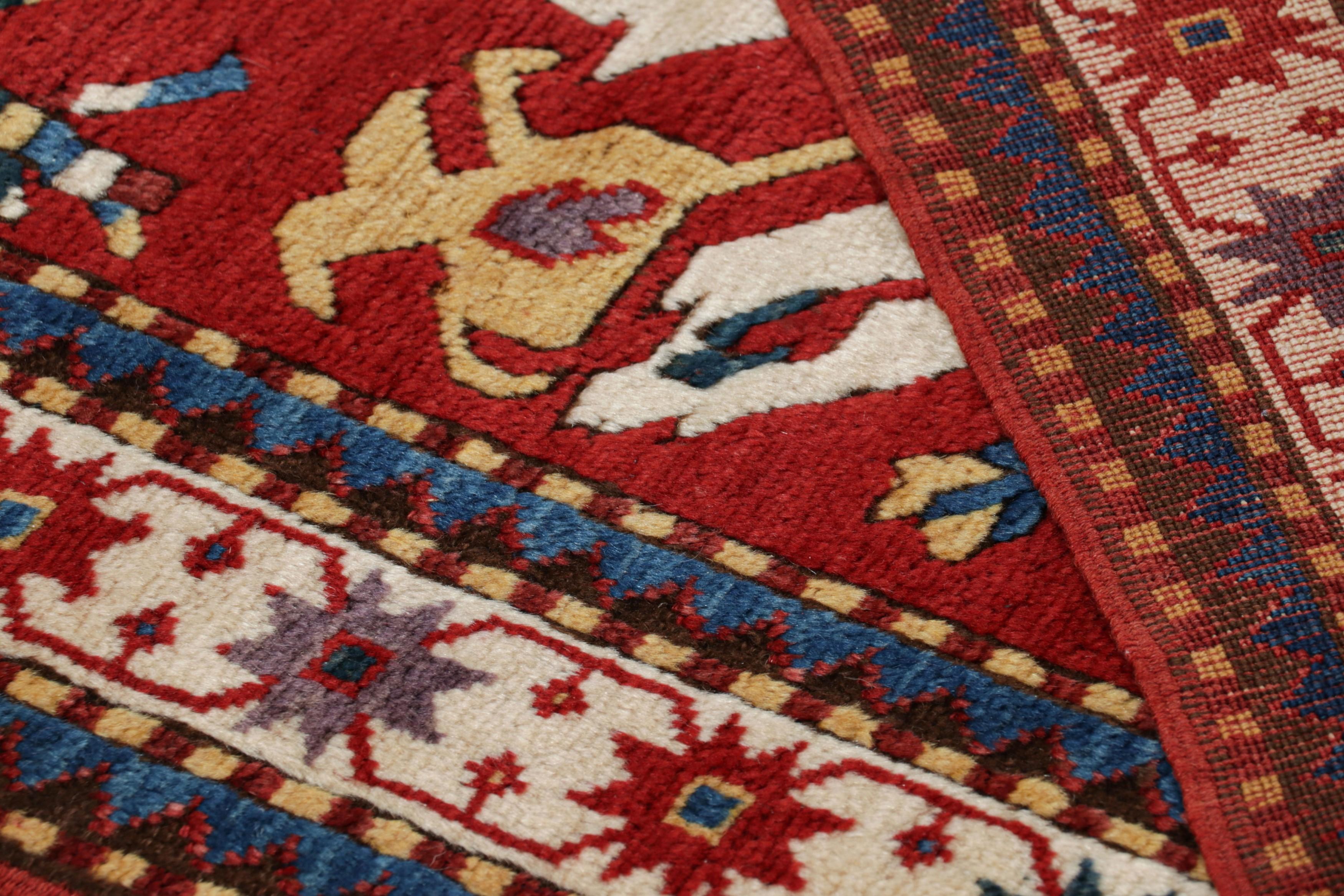 Alfombra tribal turca vintage en crema y rojo con medallón by Rug & Kilim Lana en venta