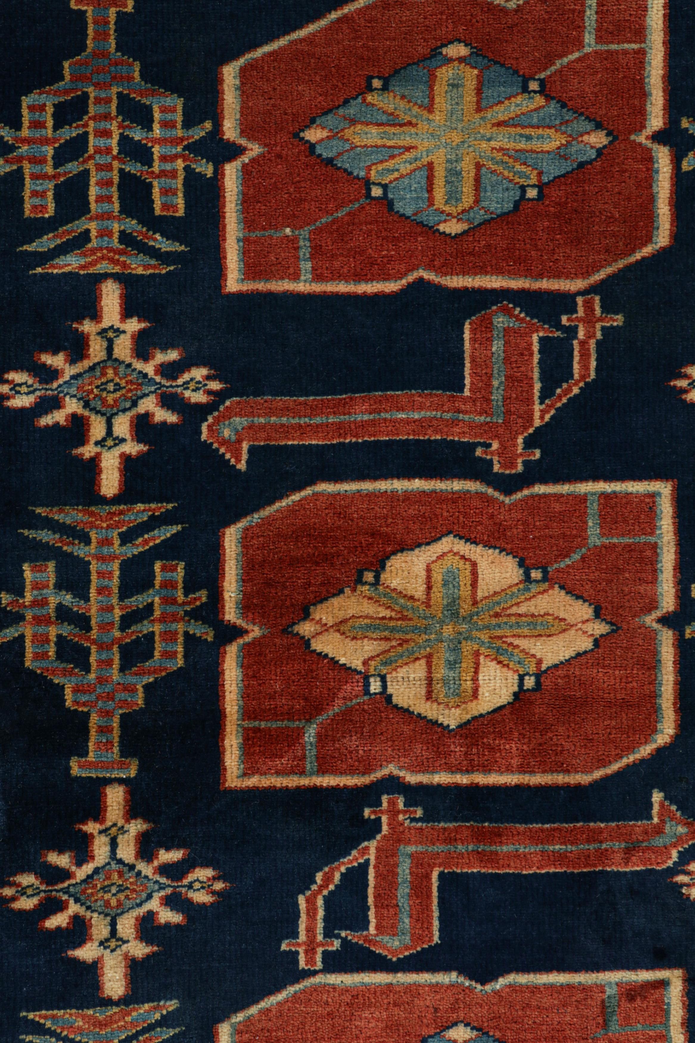 Chemin de table tribal turc vintage en bleu et Brown avec médaillons  Rug & Kilim Bon état - En vente à Long Island City, NY