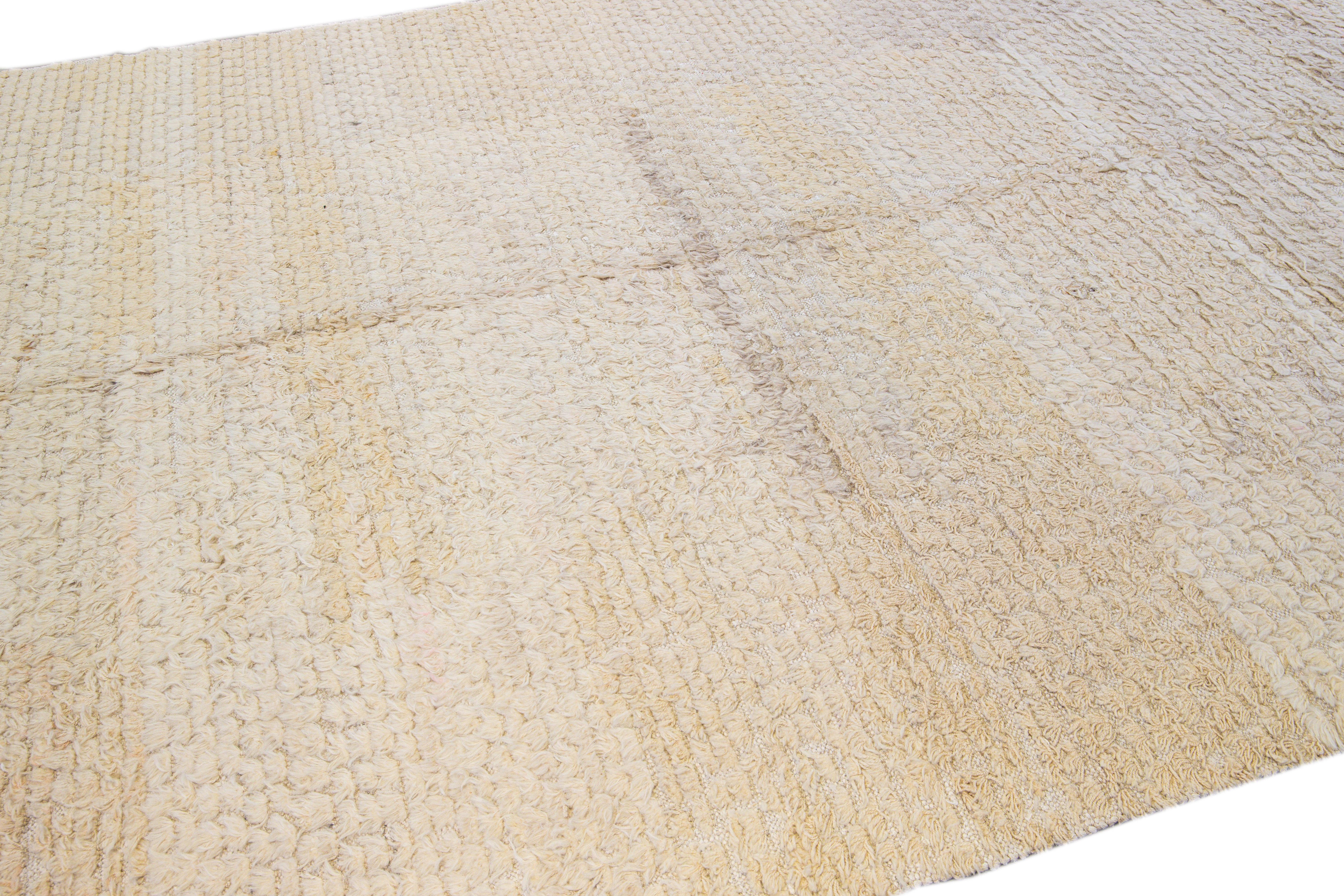 Hand-Knotted Vintage Turkish Tulu Flatweave Solid Beige Wool Rug For Sale