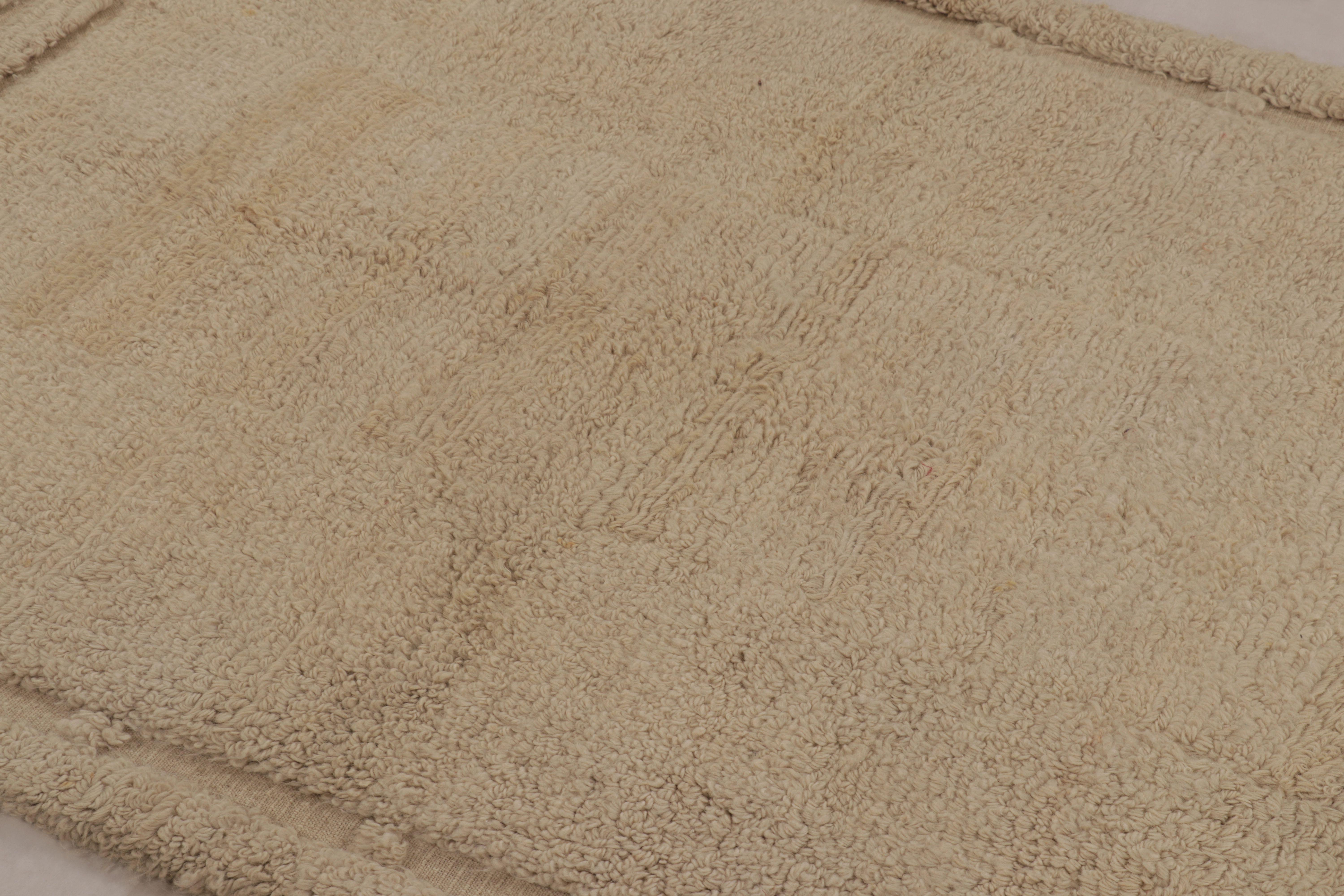 Laine Tapis turc vintage Tulu, laine beige avec poils doux - Rug & Kilim en vente