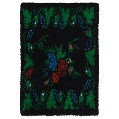 Vintage Turkish Tulu Rug, Bessarabian Inspired Floral Pattern - Rug 
Kilim