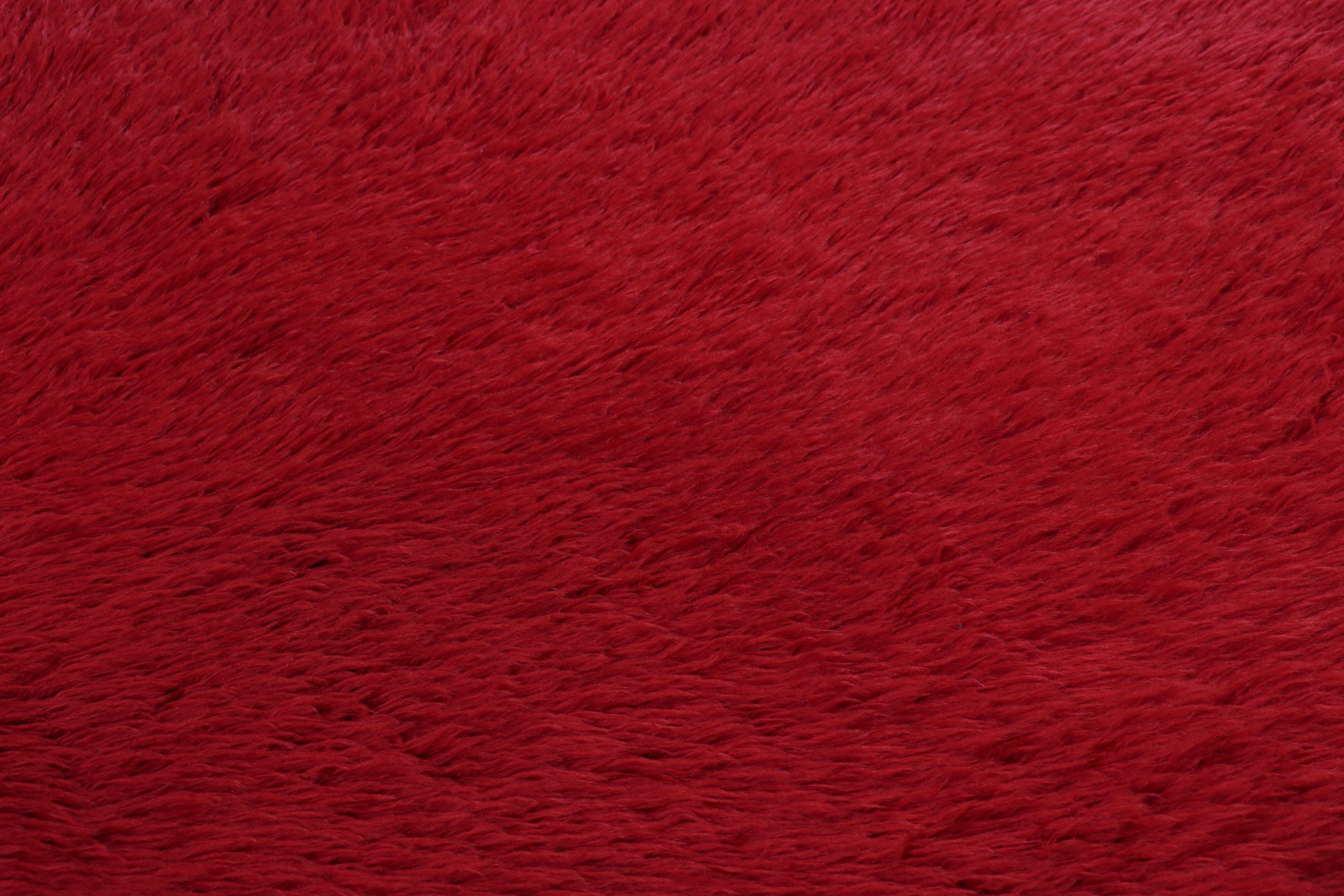 Türkischer Vintage-Tulu-Teppich, kräftiges Rot mit weichem Flor - Rug & Kilim im Zustand „Gut“ im Angebot in Long Island City, NY