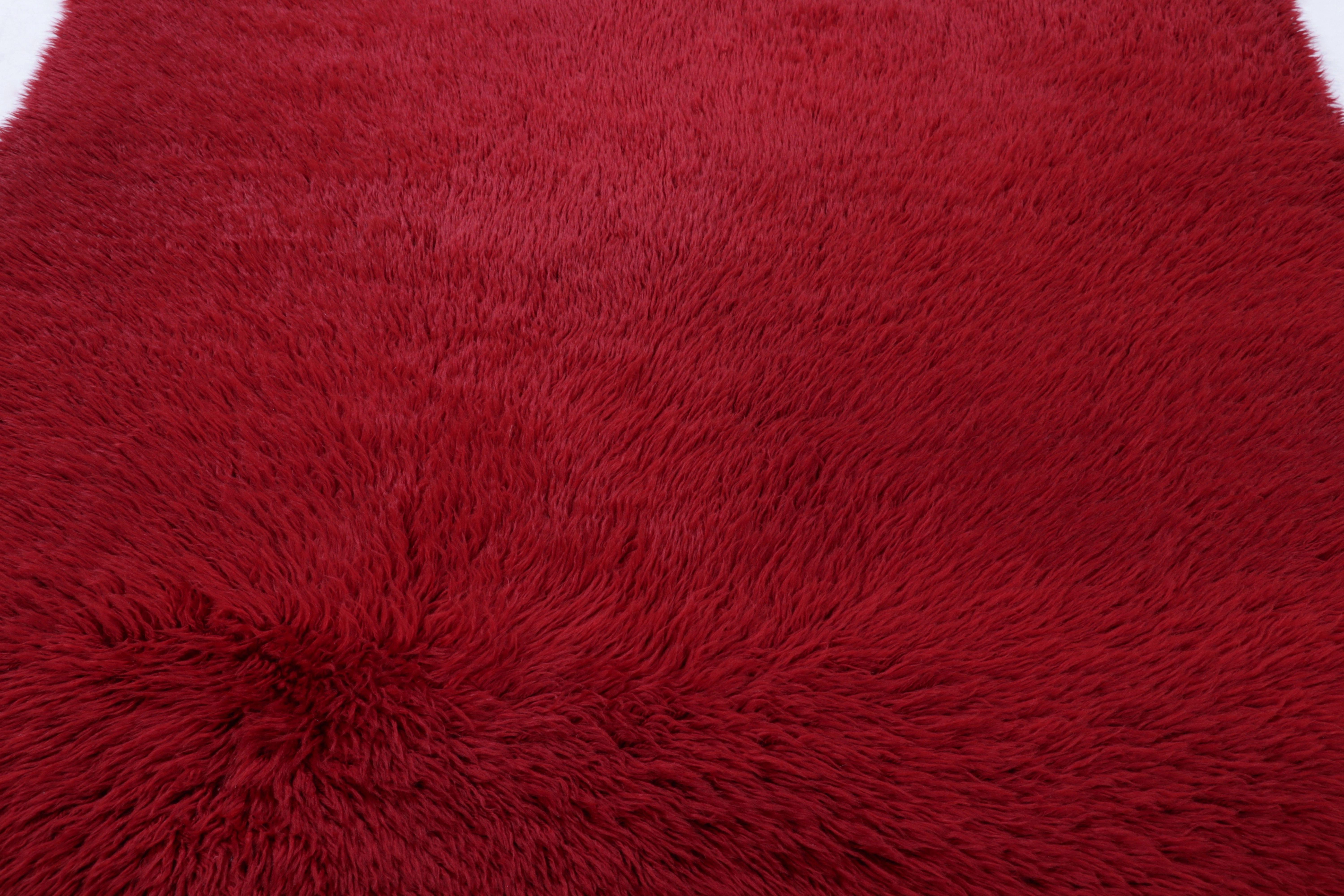 Türkischer Vintage-Tulu-Teppich, kräftiges Rot mit weichem Flor - Rug & Kilim (Wolle) im Angebot