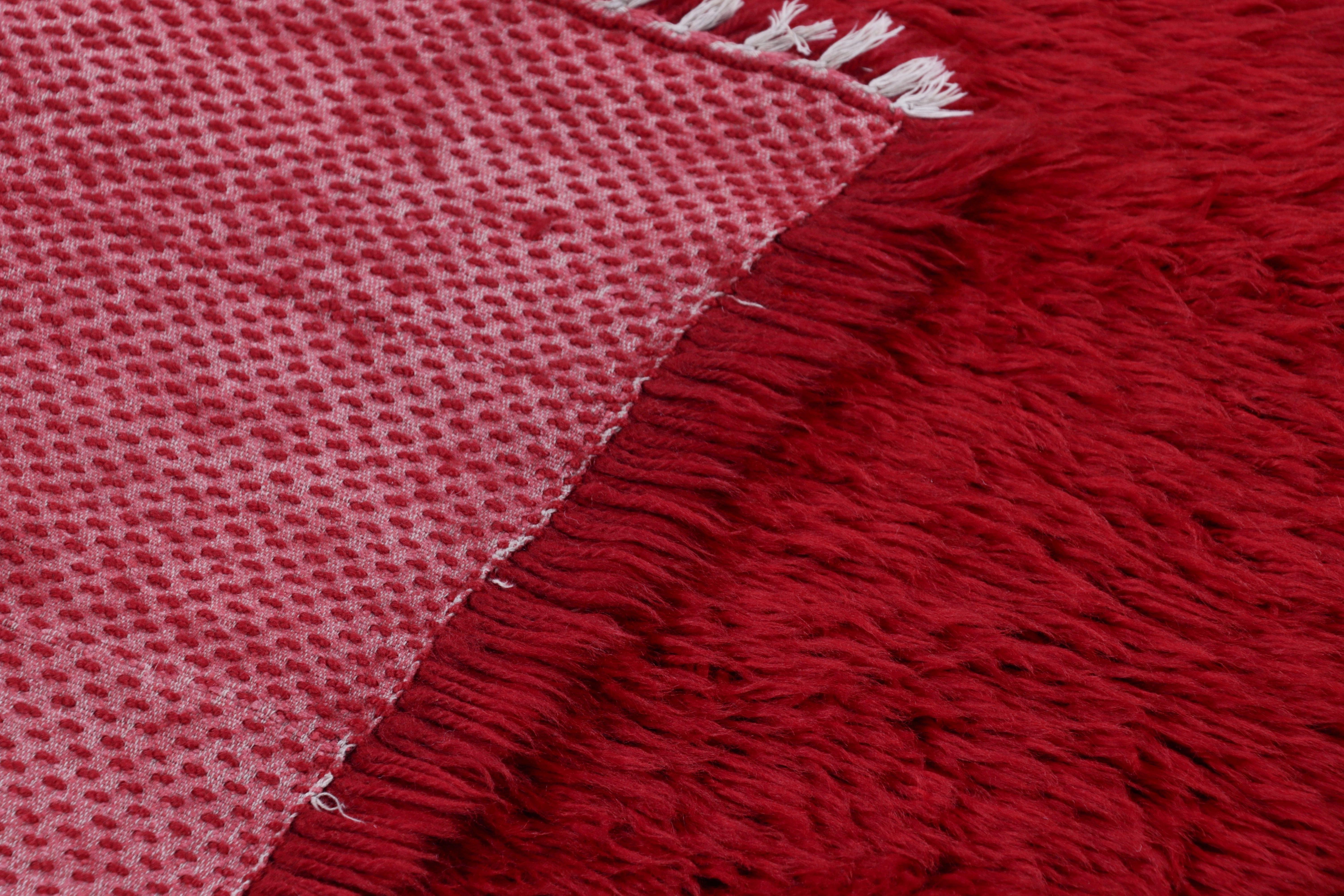 Türkischer Vintage-Tulu-Teppich, kräftiges Rot mit weichem Flor - Rug & Kilim im Angebot 1