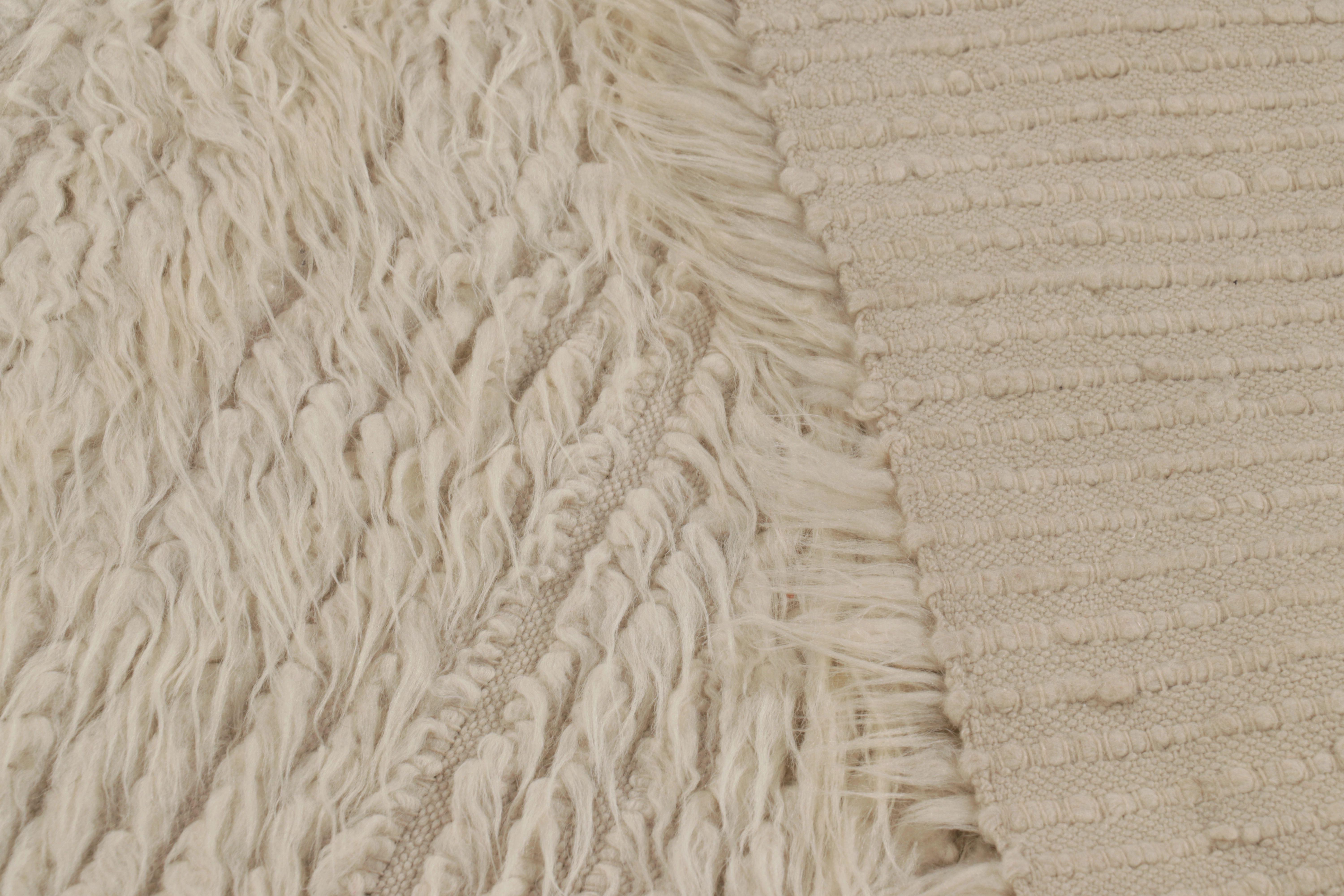 Tapis Tulu turc vintage, beige crème en poils doux - Rug & Kilim en vente 1