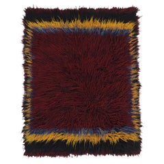 Türkischer Vintage-Tulu-Teppich, tiefrotes Feld mit Bordüren in weichem Flor - Rug & Kilim