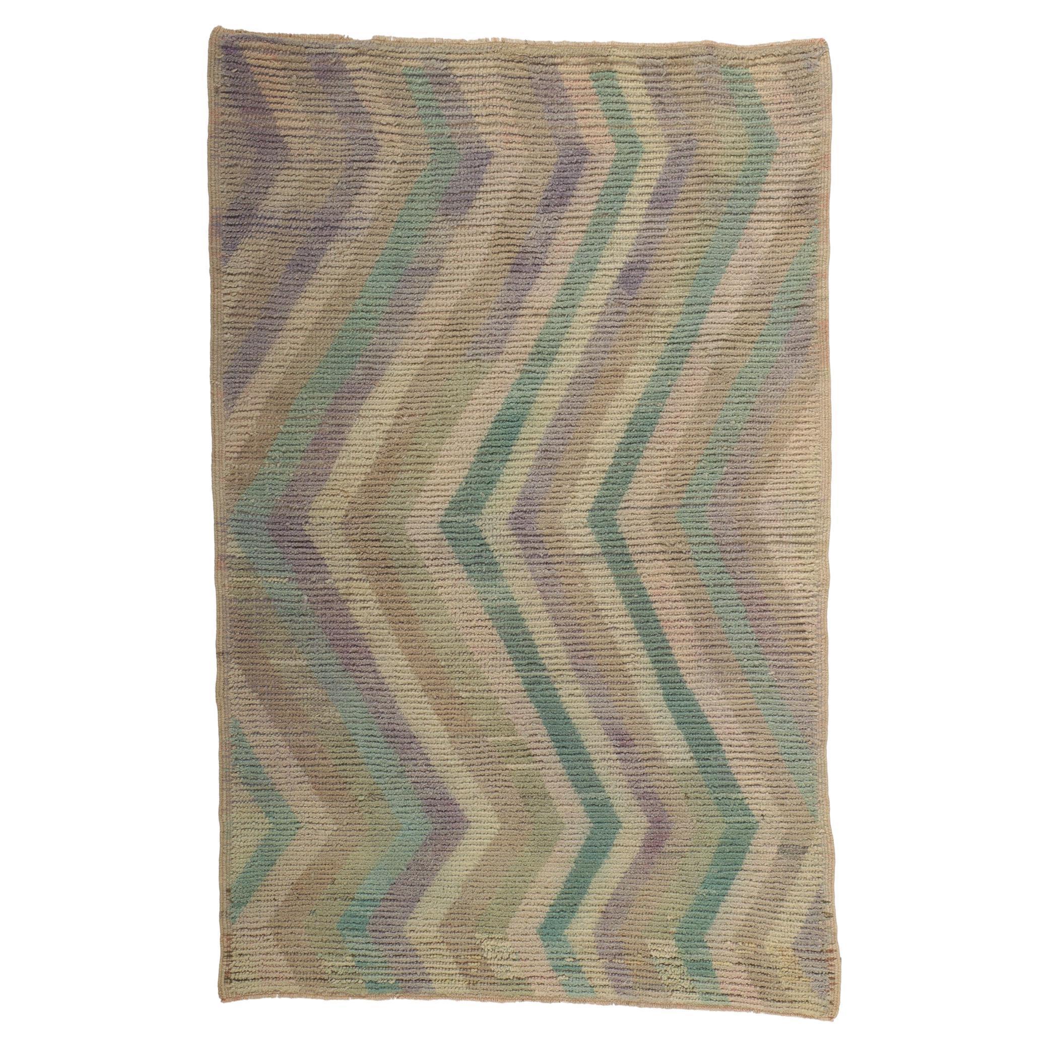 Tapis turc Tulu des années 1950 avec style moderne