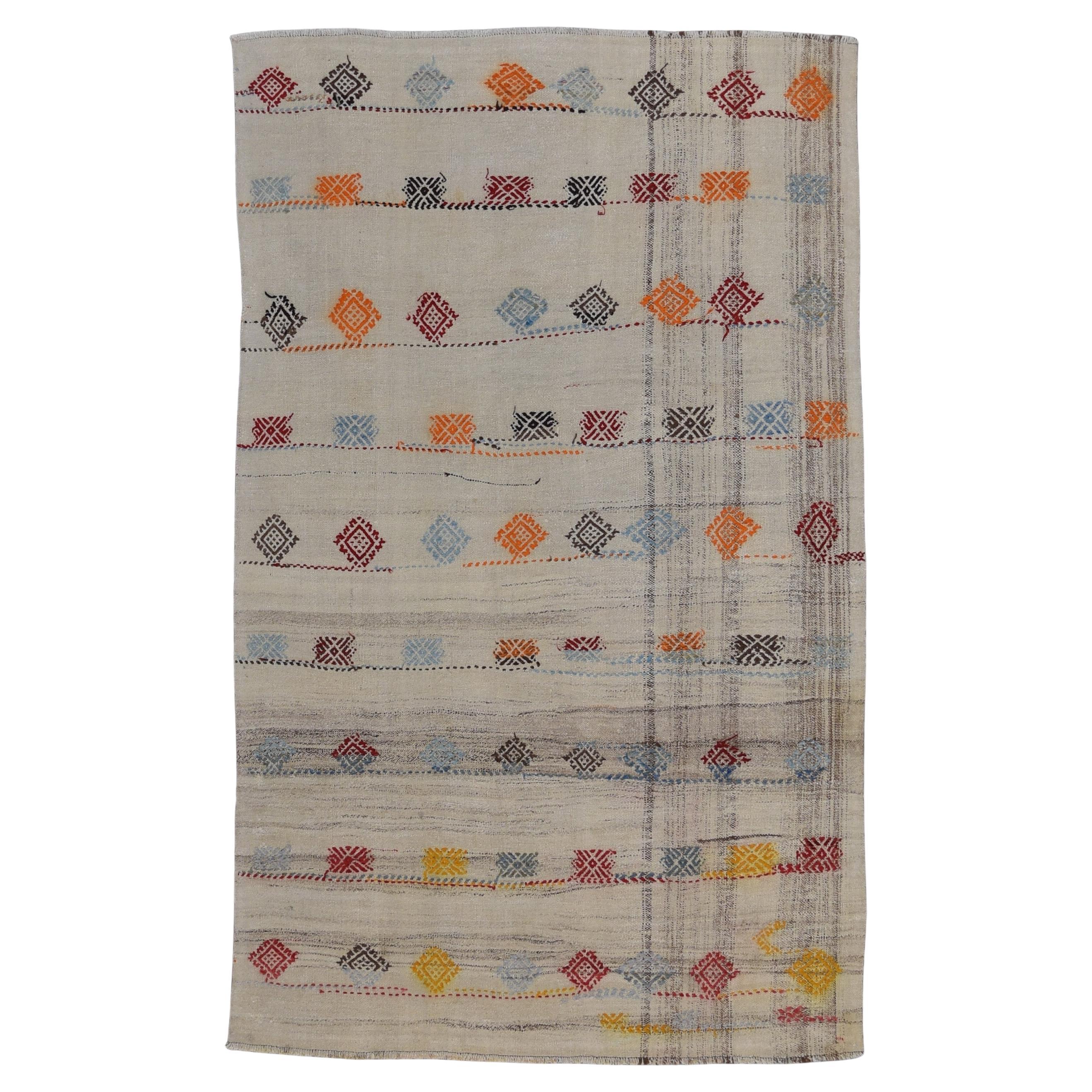 Vintage Turkish Tülü Wool Kilim 5'7''x9'2''