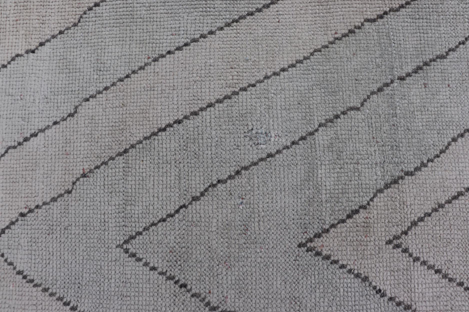 Traves de Mesa Turco Vintage Único con Diseño Moderno en Lt. Azul, topo y marrón en venta 3