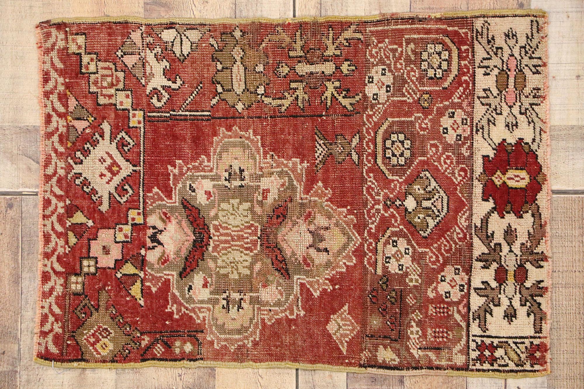 Vintage Turkish Wagireh Carpet, Timeless Appeal Meets Stylish Durability For Sale 1