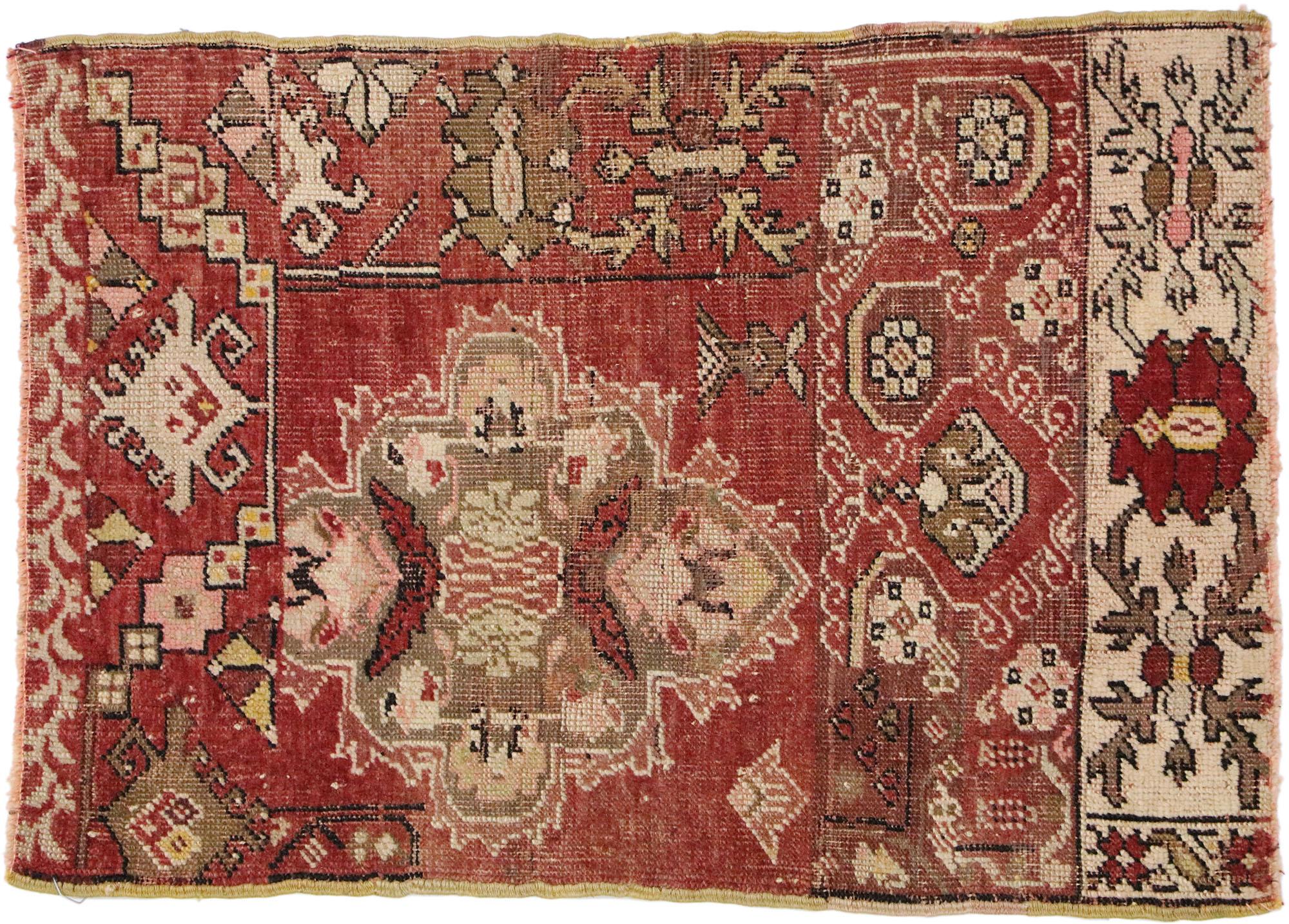 Vintage Turkish Wagireh Carpet, Timeless Appeal Meets Stylish Durability For Sale 2