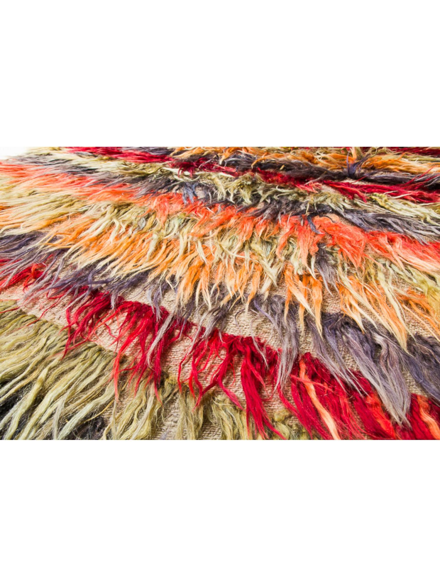 Türkischer west Anatolischer Tulu-Teppich im Vintage-Stil, zotteliger langer Kelim-Wollteppich im Angebot 1