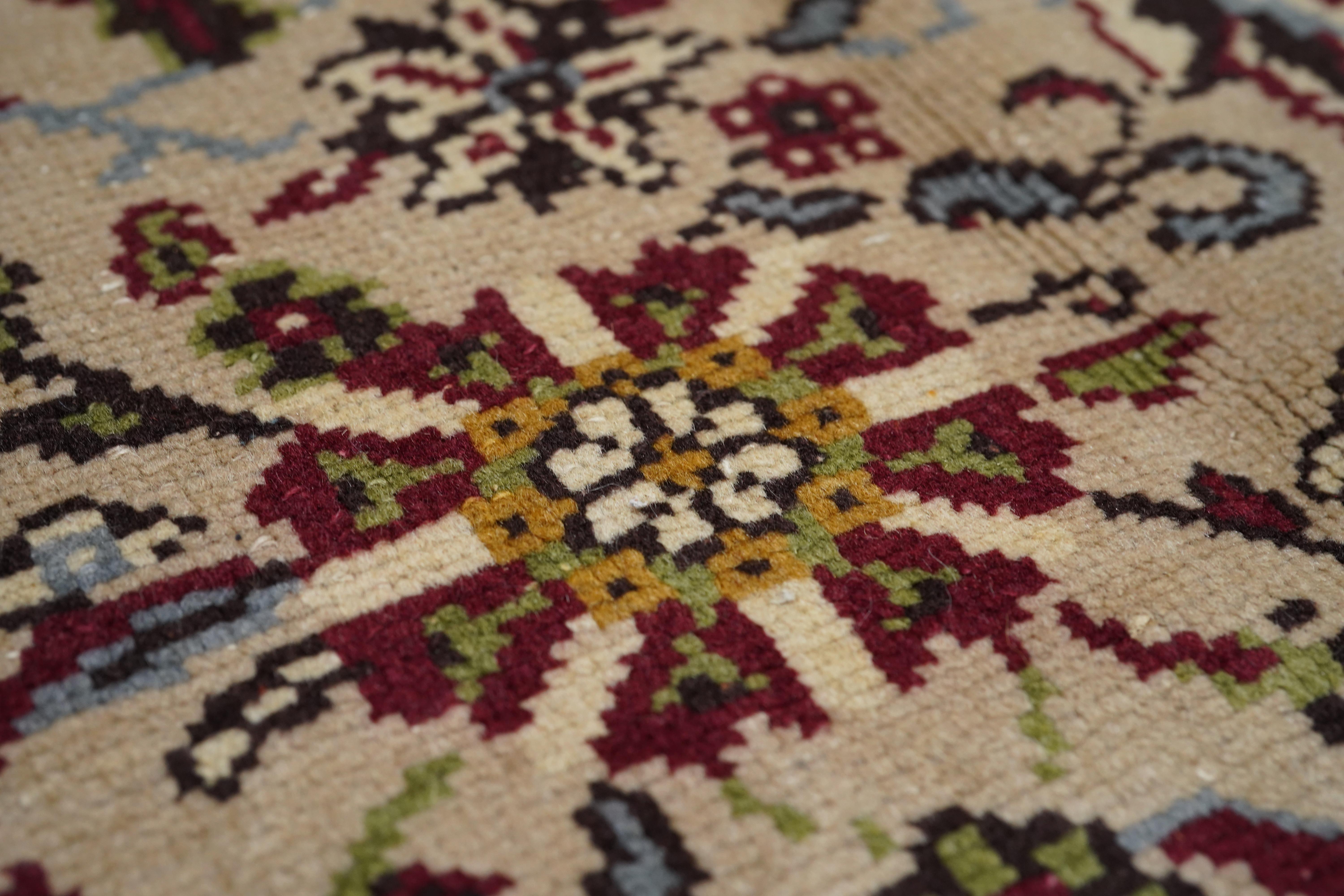 20th Century Vintage Turkish Wool Rug 6’3