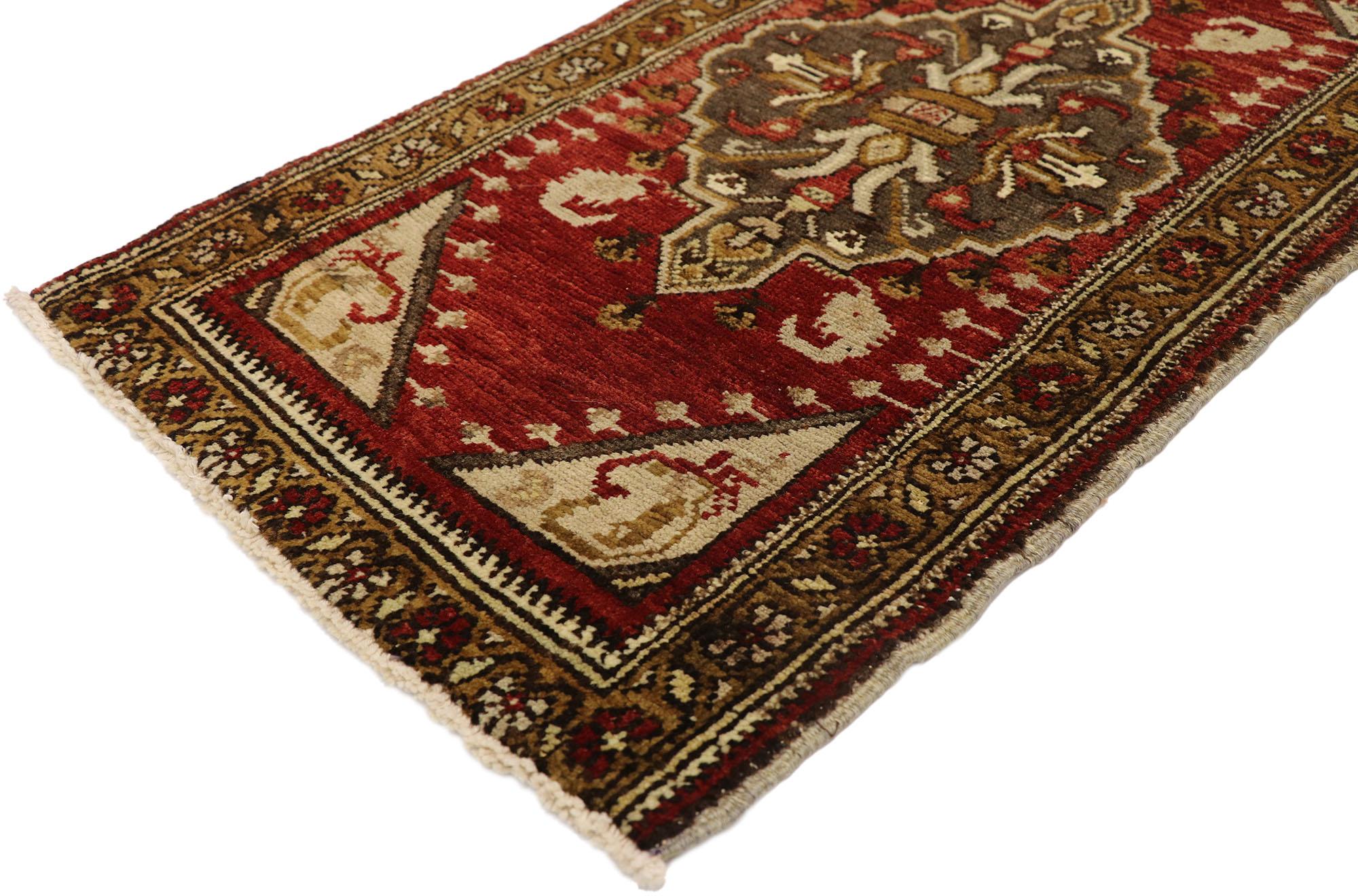 51263 Türkischer Yastik-Teppich Vintage, 01'07 x 02'11. Türkische Yastik-Teppiche, auch als 
