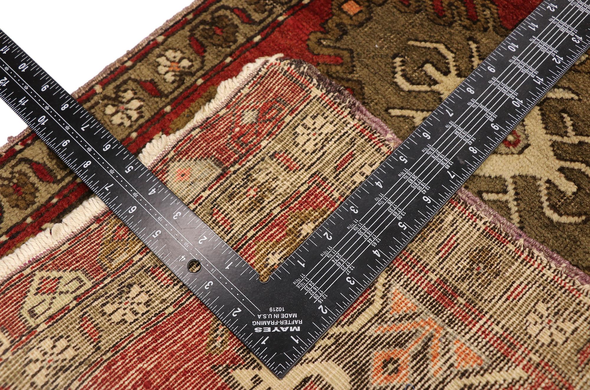 Tappeto turco vintage Yastik Oushak, il fascino senza tempo incontra la durevolezza dell'estetica In condizioni buone in vendita a Dallas, TX