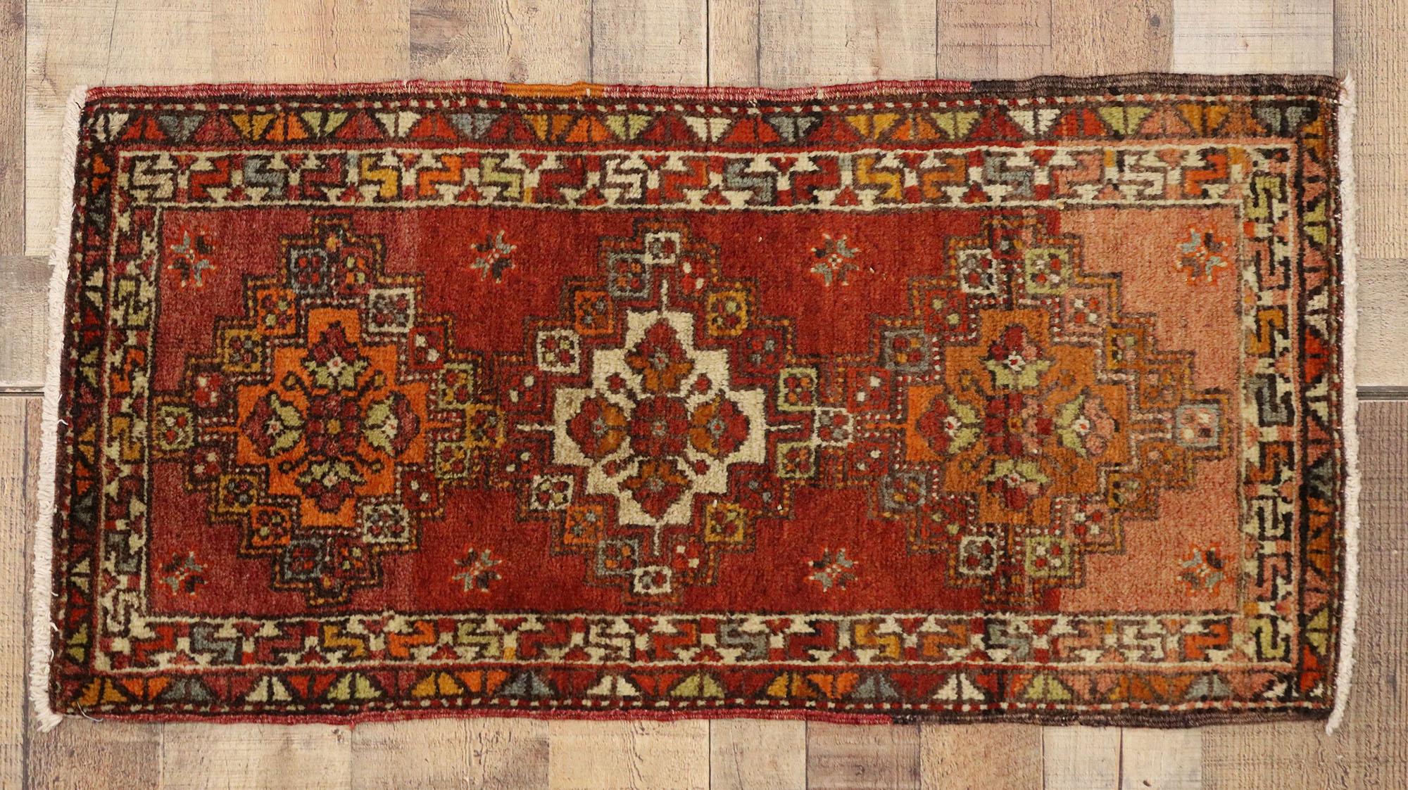 Alfombra turca vintage Yastik Oushak, el atractivo atemporal se une a la durabilidad con estilo siglo XX en venta