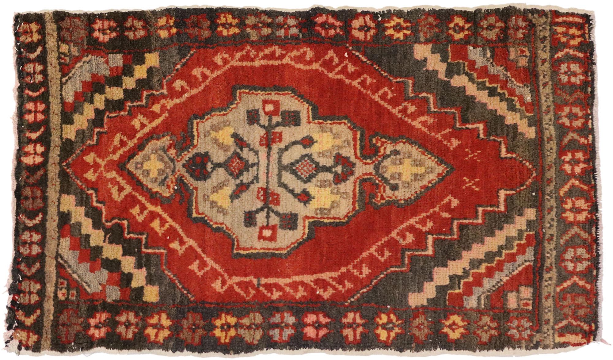 Vintage Turkish Carpet, Timeless Appeal Meets Stylish Durability For Sale 2