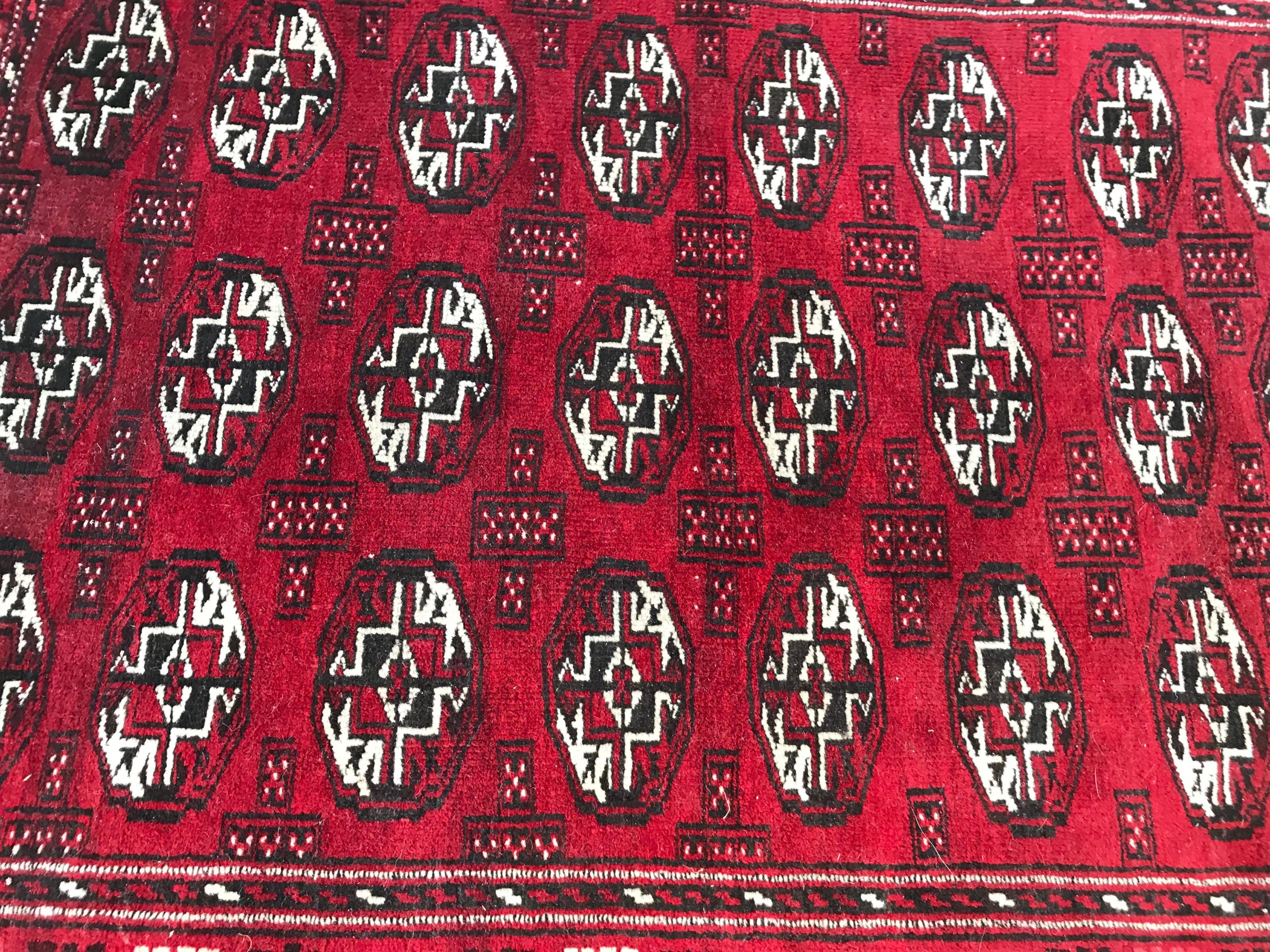 Alfombra turcomana Bokhara Vintage de Bobyrug en Bueno estado para la venta en Saint Ouen, FR