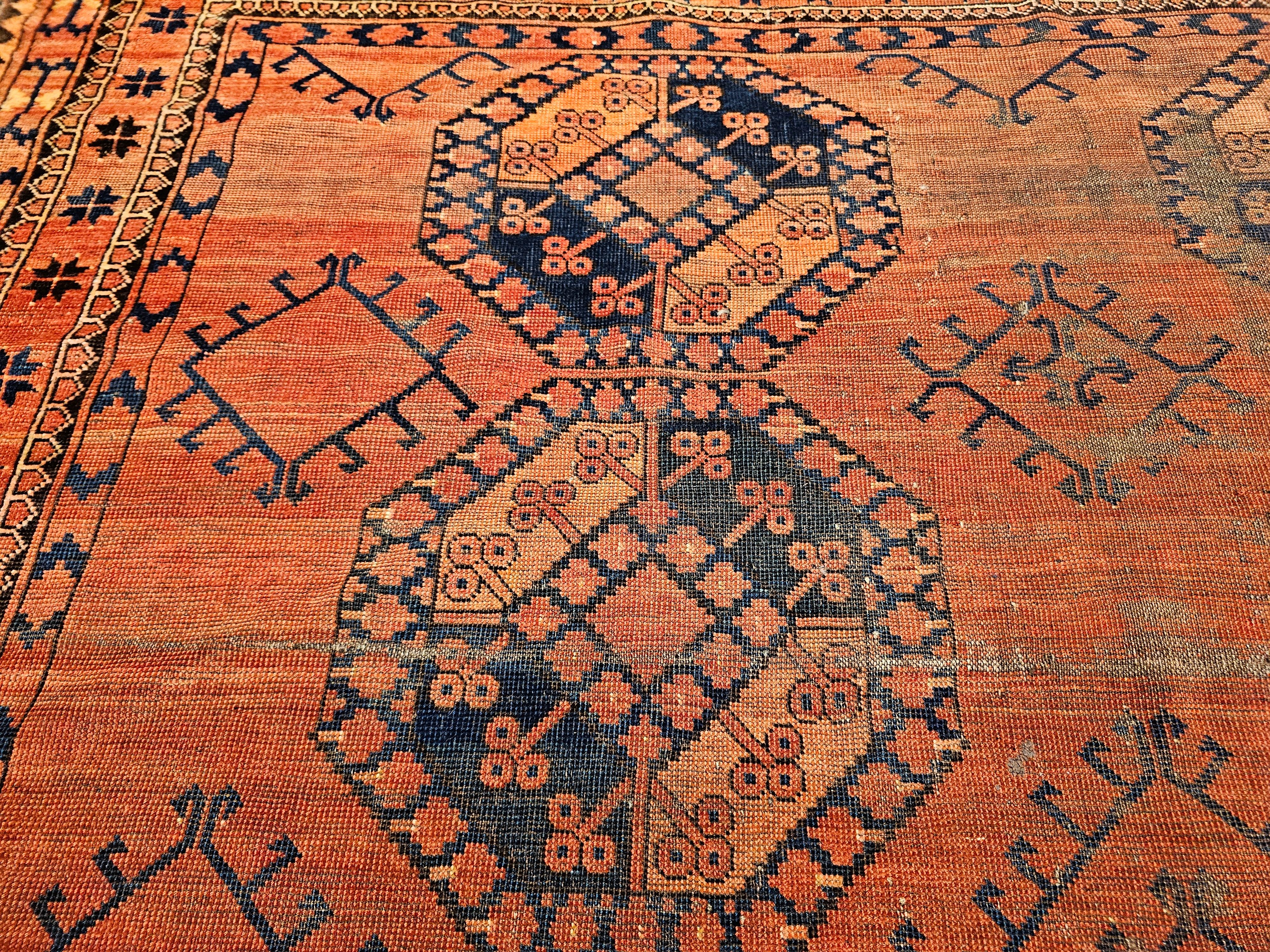 Turkmenischer Ersari in Allover-Teppichen mit geometrischem Muster, Vintage (Wolle) im Angebot