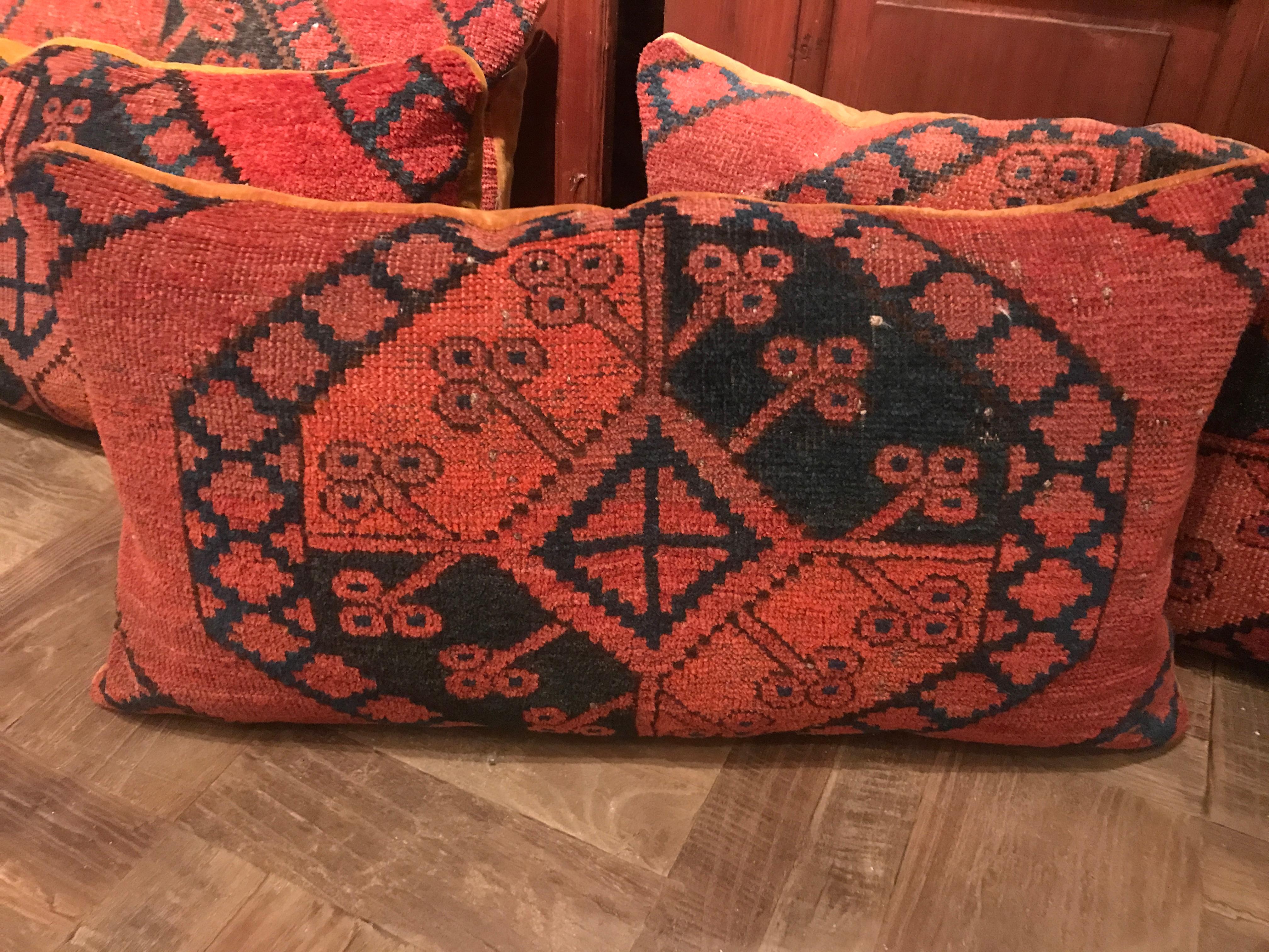 Vintage Turkmen Pillow In Good Condition In Los Angeles, CA