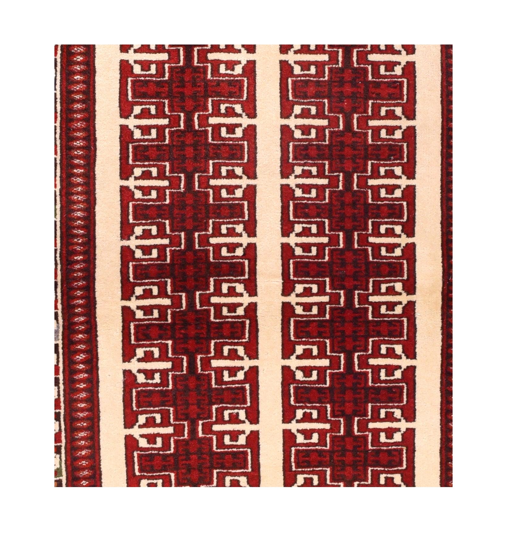 Tappeto vintage Turkmen 3'3'' x 4'4'' In condizioni buone in vendita a New York, NY