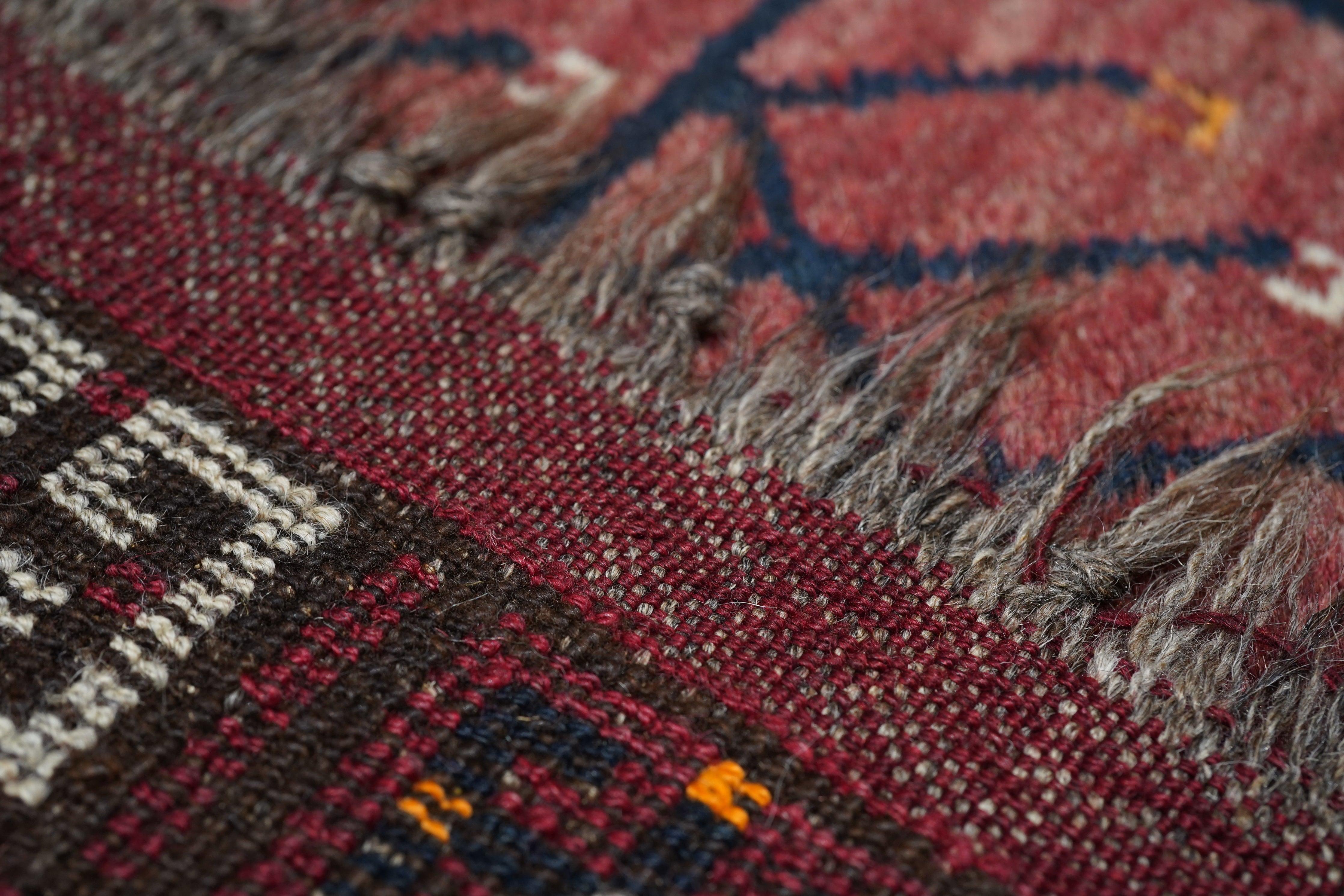 Tappeto vintage Turkmen 4'11'' x 7'7'' in vendita 4